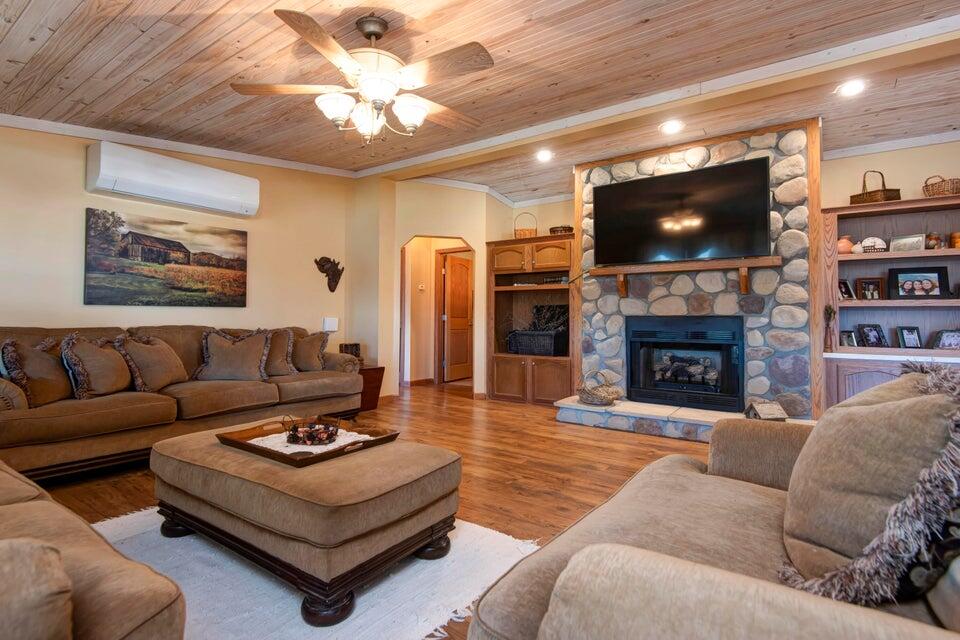 2351 Severs Road Property Photo 19
