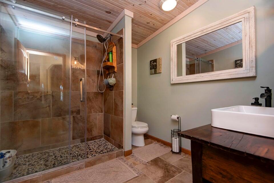 2351 Severs Road Property Photo 23