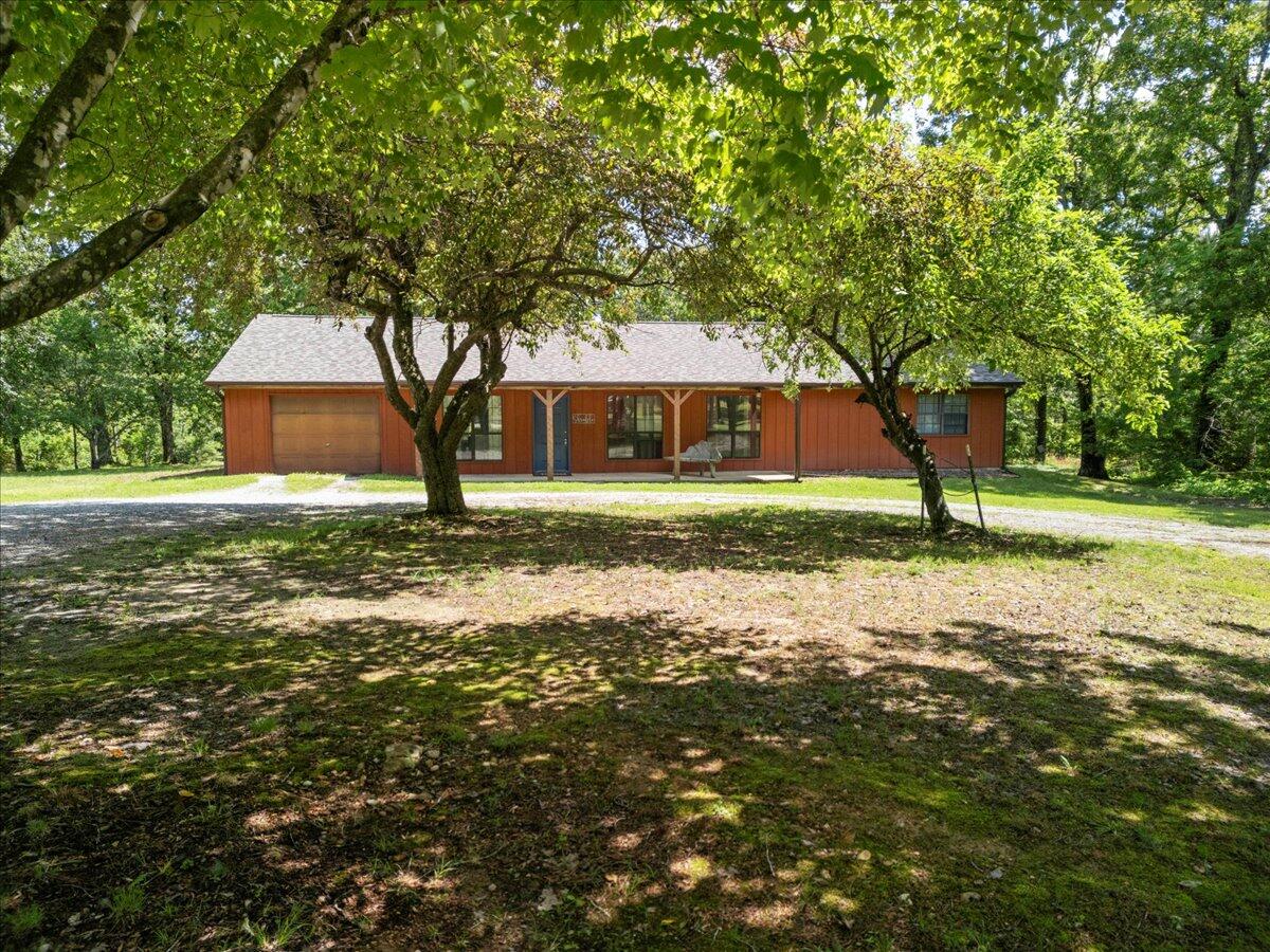 1588 Us Highway 160 Property Photo 2