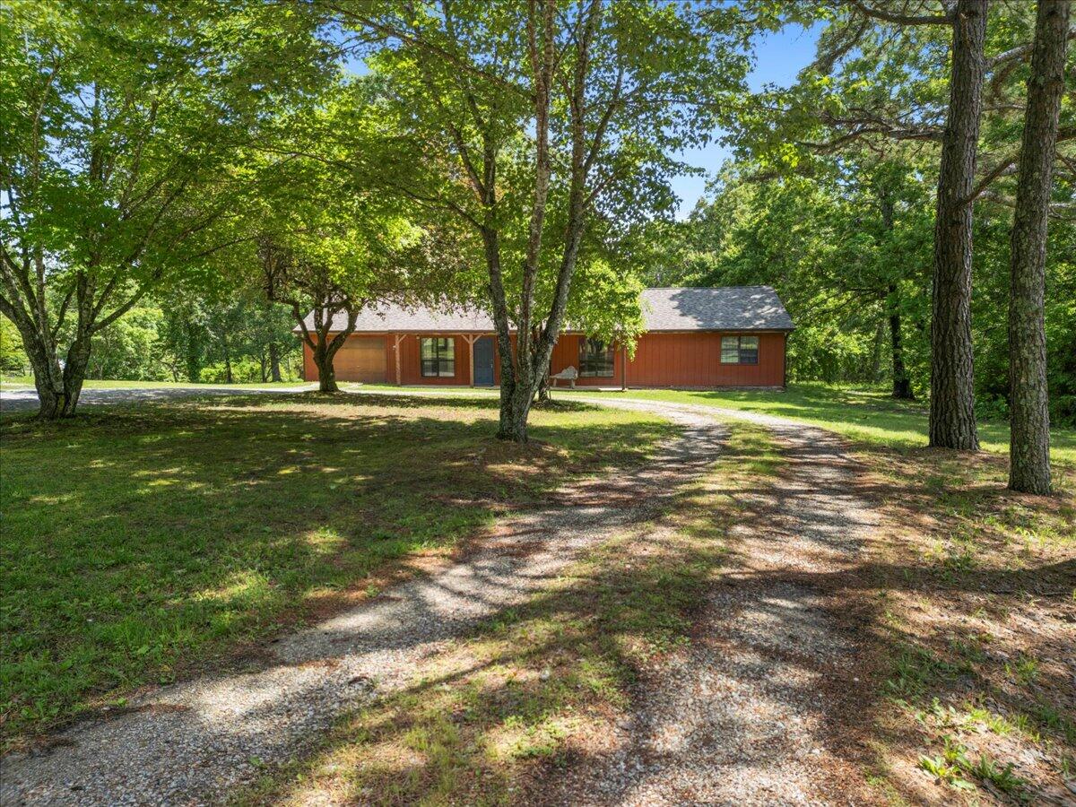 1588 Us Highway 160 Property Photo 4