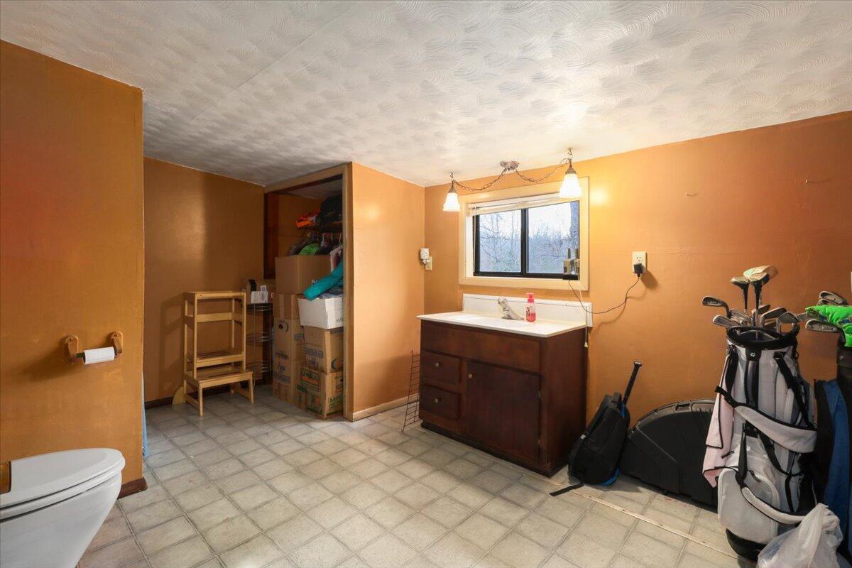 1588 Us Highway 160 Property Photo 13