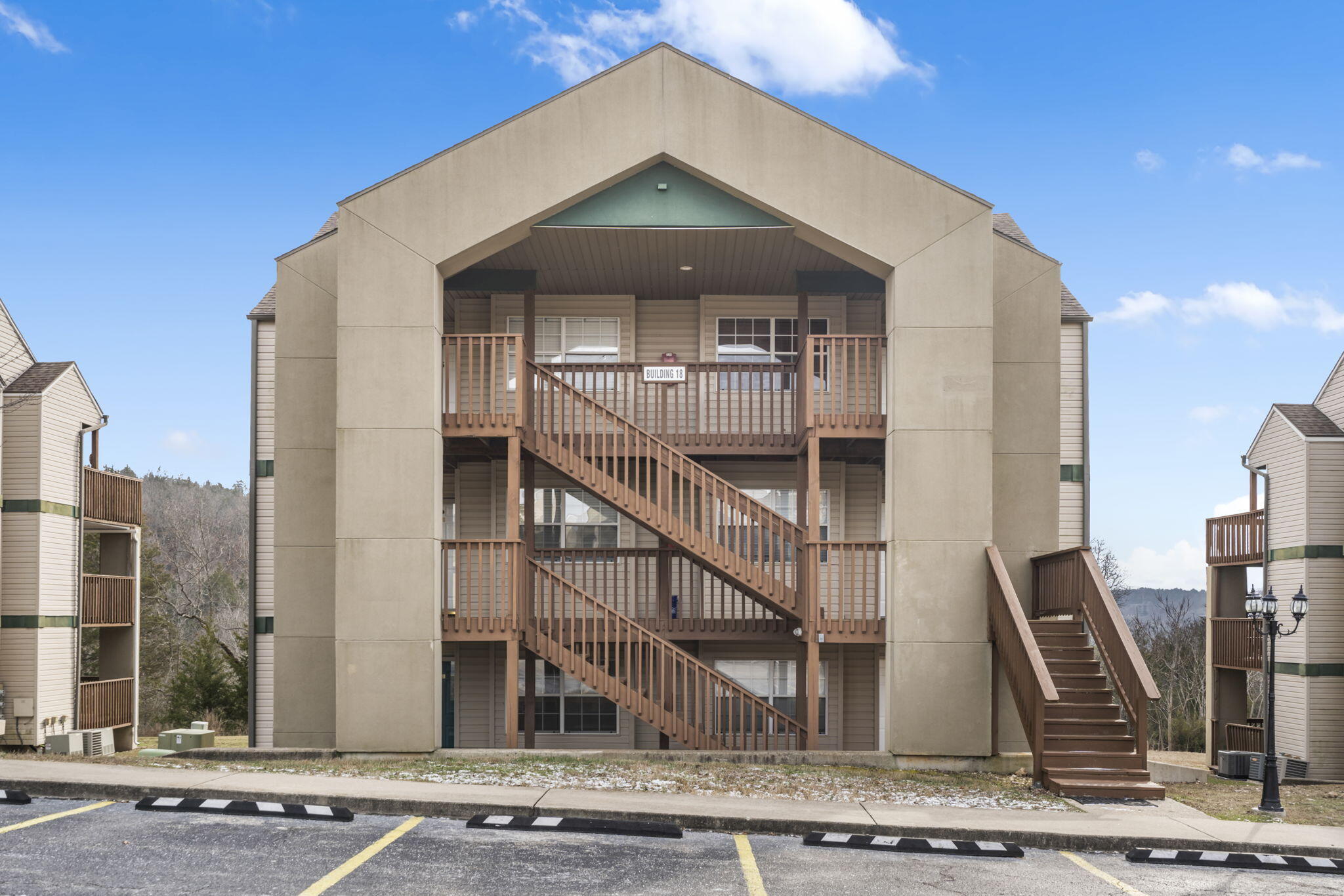 18 Goldfinch Drive Property Photo 6