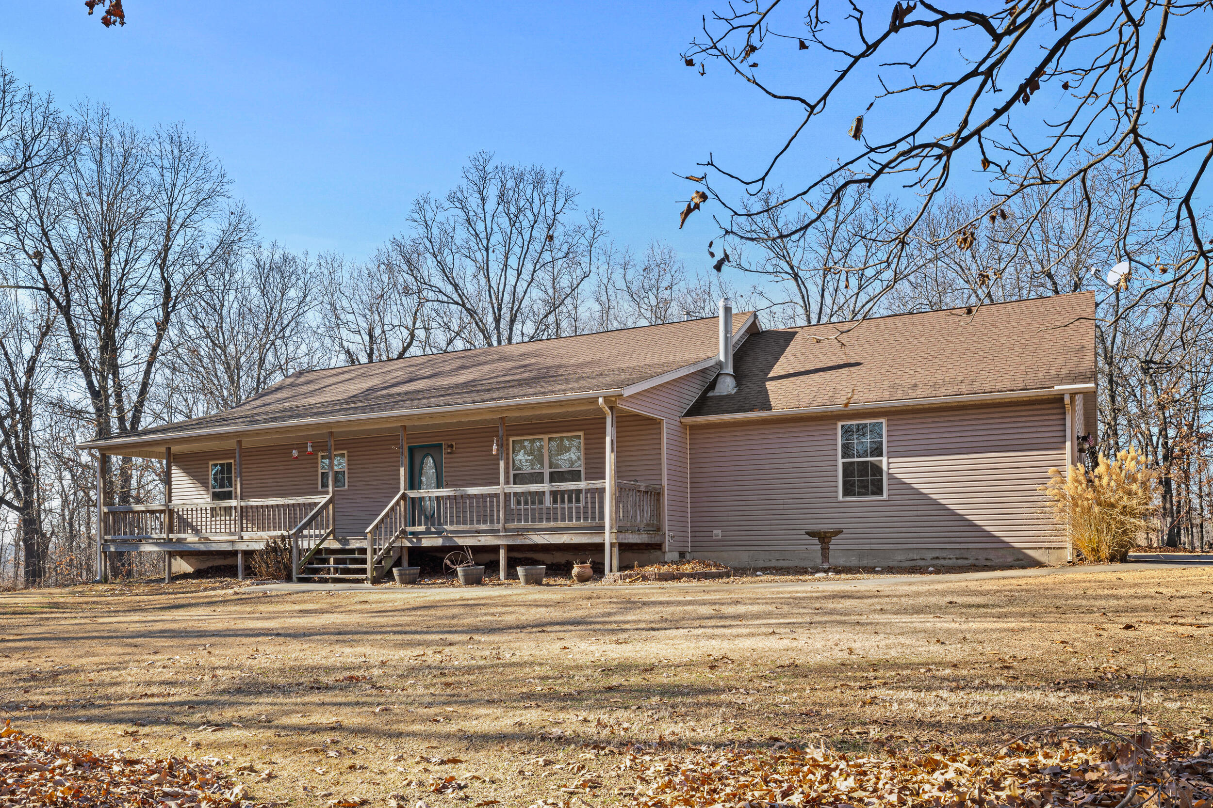 13512 Lawrence 2037 Property Photo 2