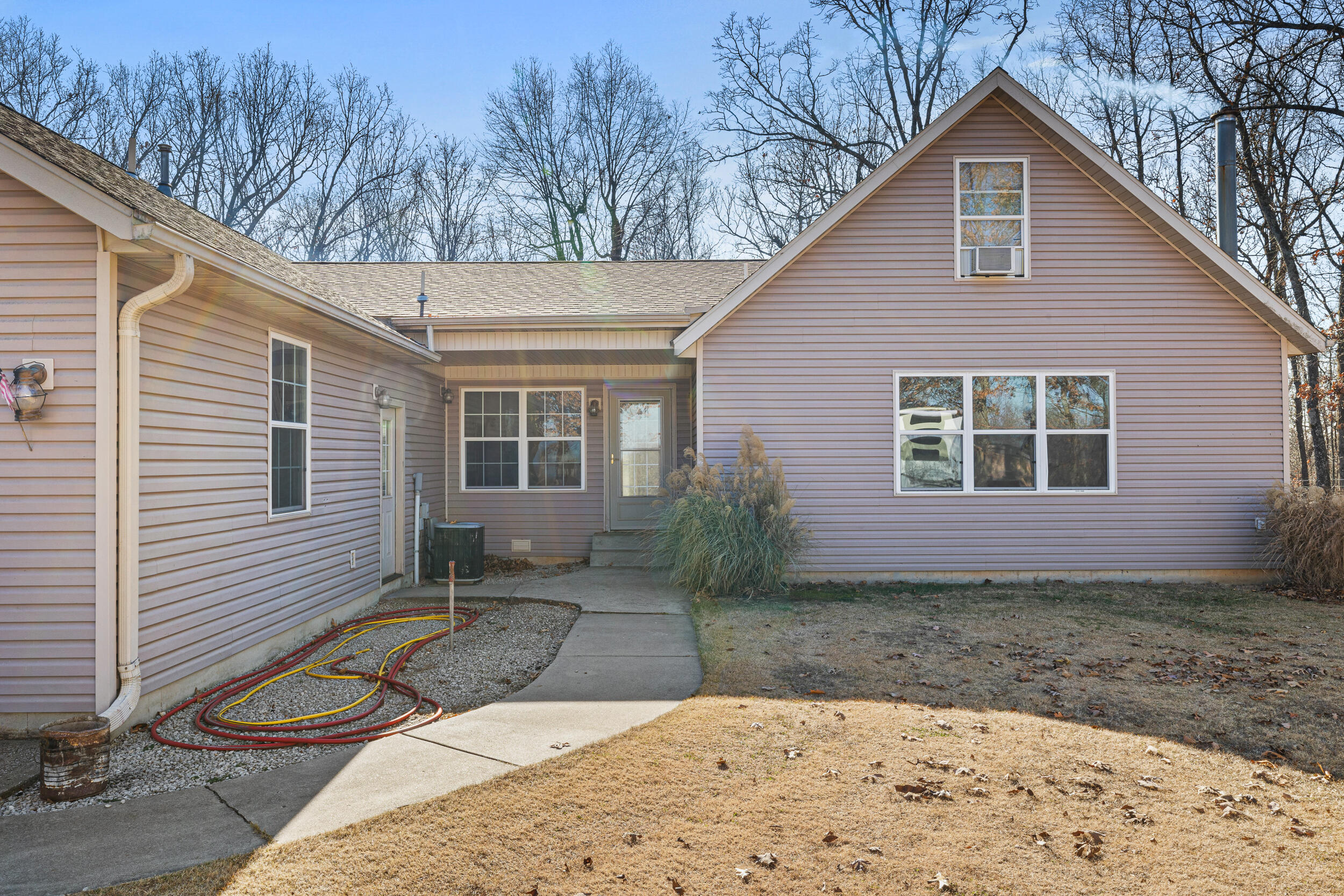 13512 Lawrence 2037 Property Photo 4