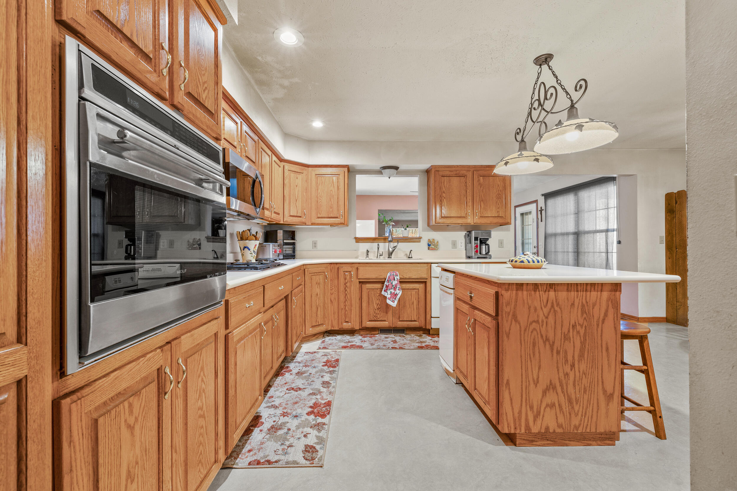 13512 Lawrence 2037 Property Photo 15