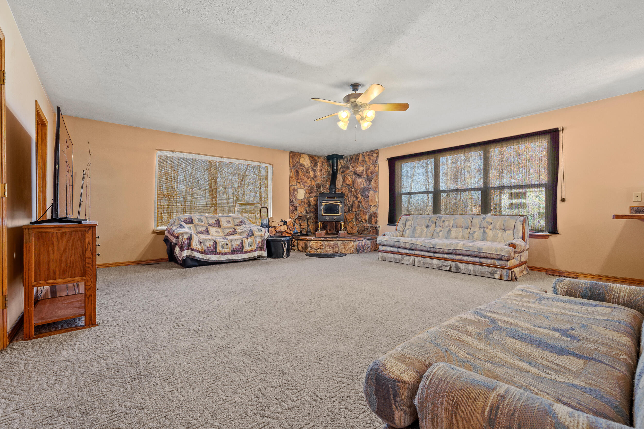 13512 Lawrence 2037 Property Photo 17