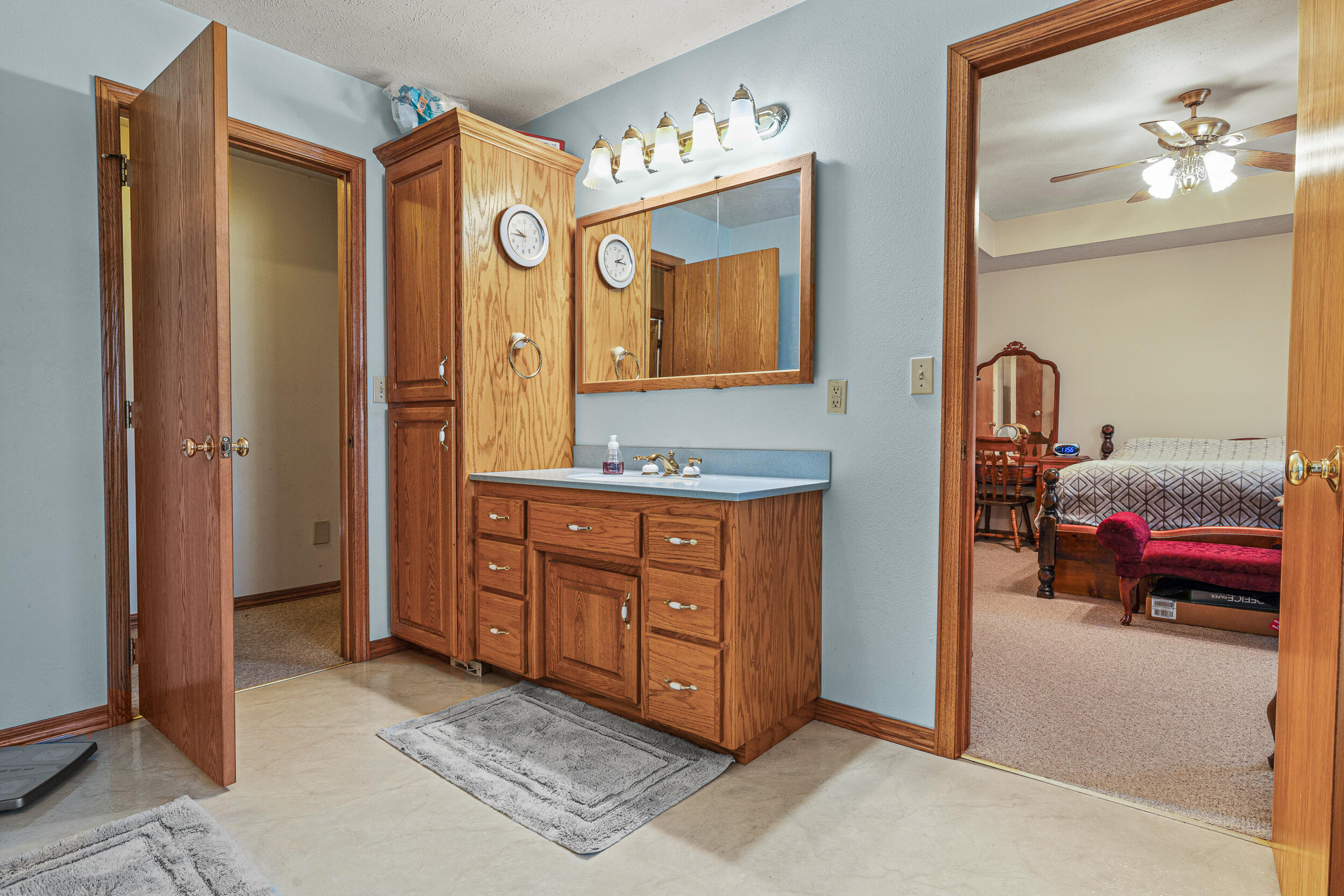 13512 Lawrence 2037 Property Photo 26