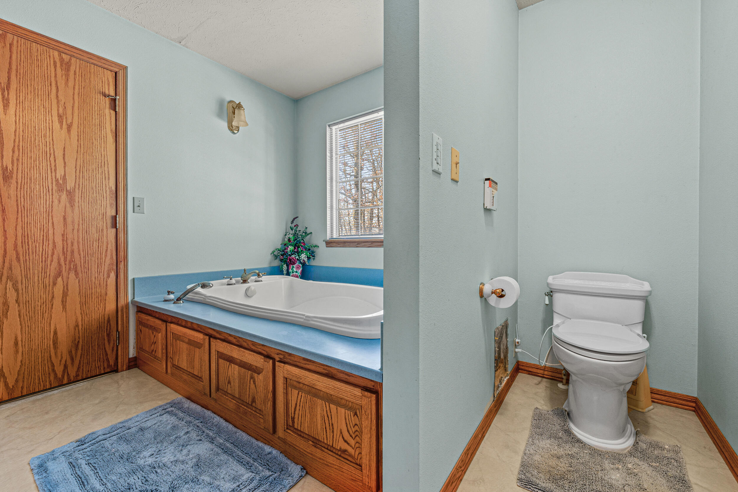 13512 Lawrence 2037 Property Photo 31