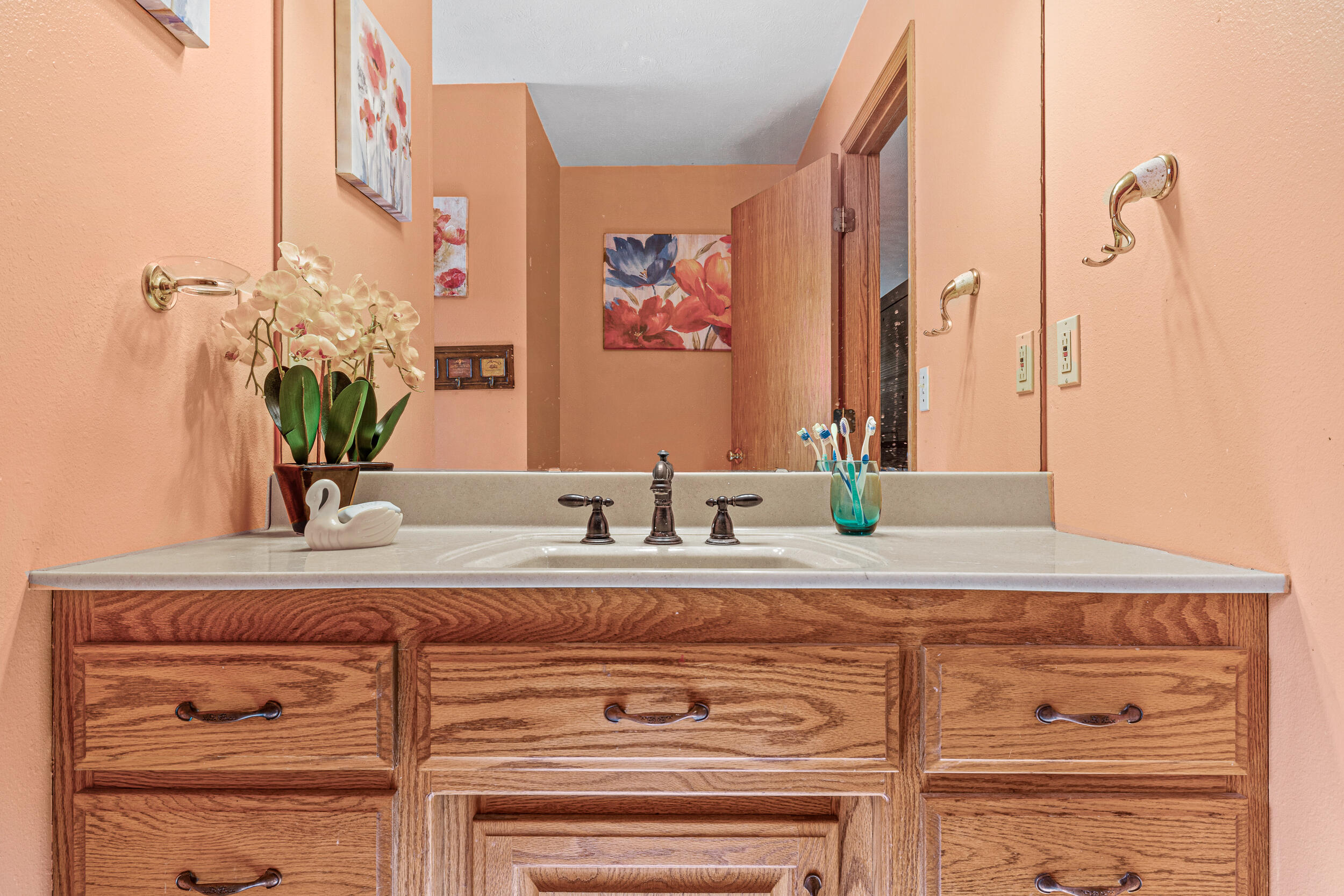 13512 Lawrence 2037 Property Photo 35