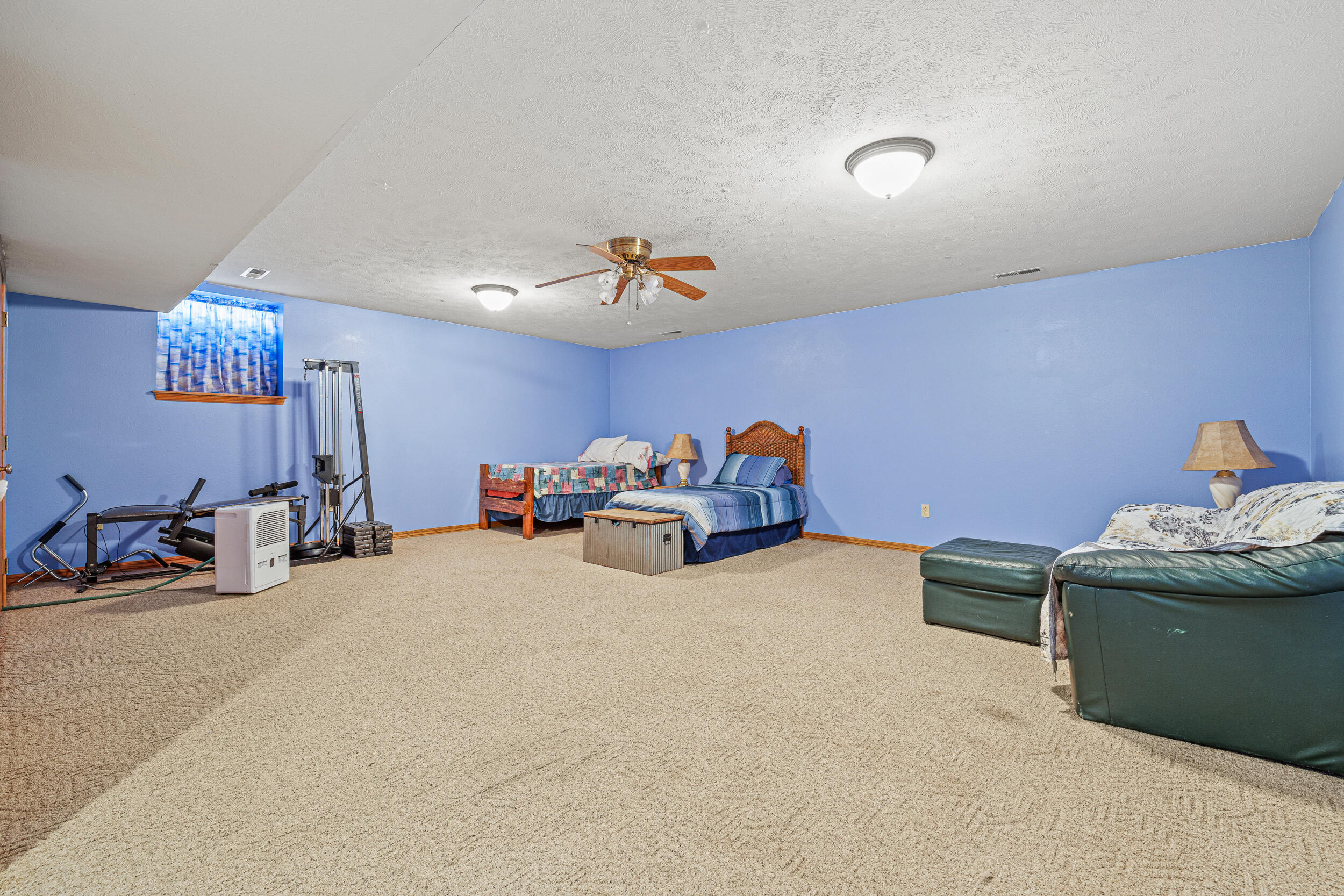 13512 Lawrence 2037 Property Photo 39