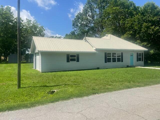 214 East Wilson Street Property Photo 2