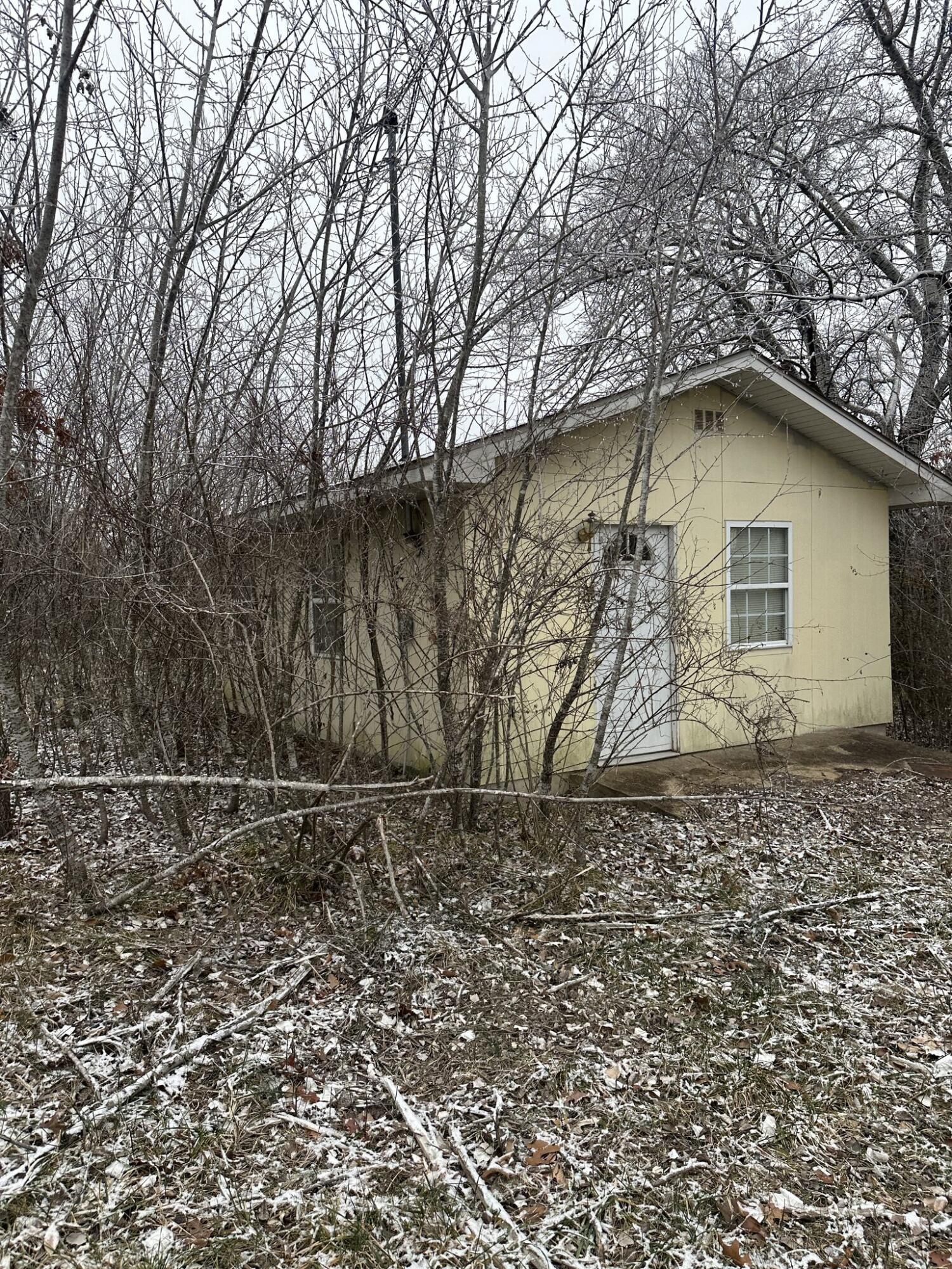 1018 State Route 14 Property Photo 3