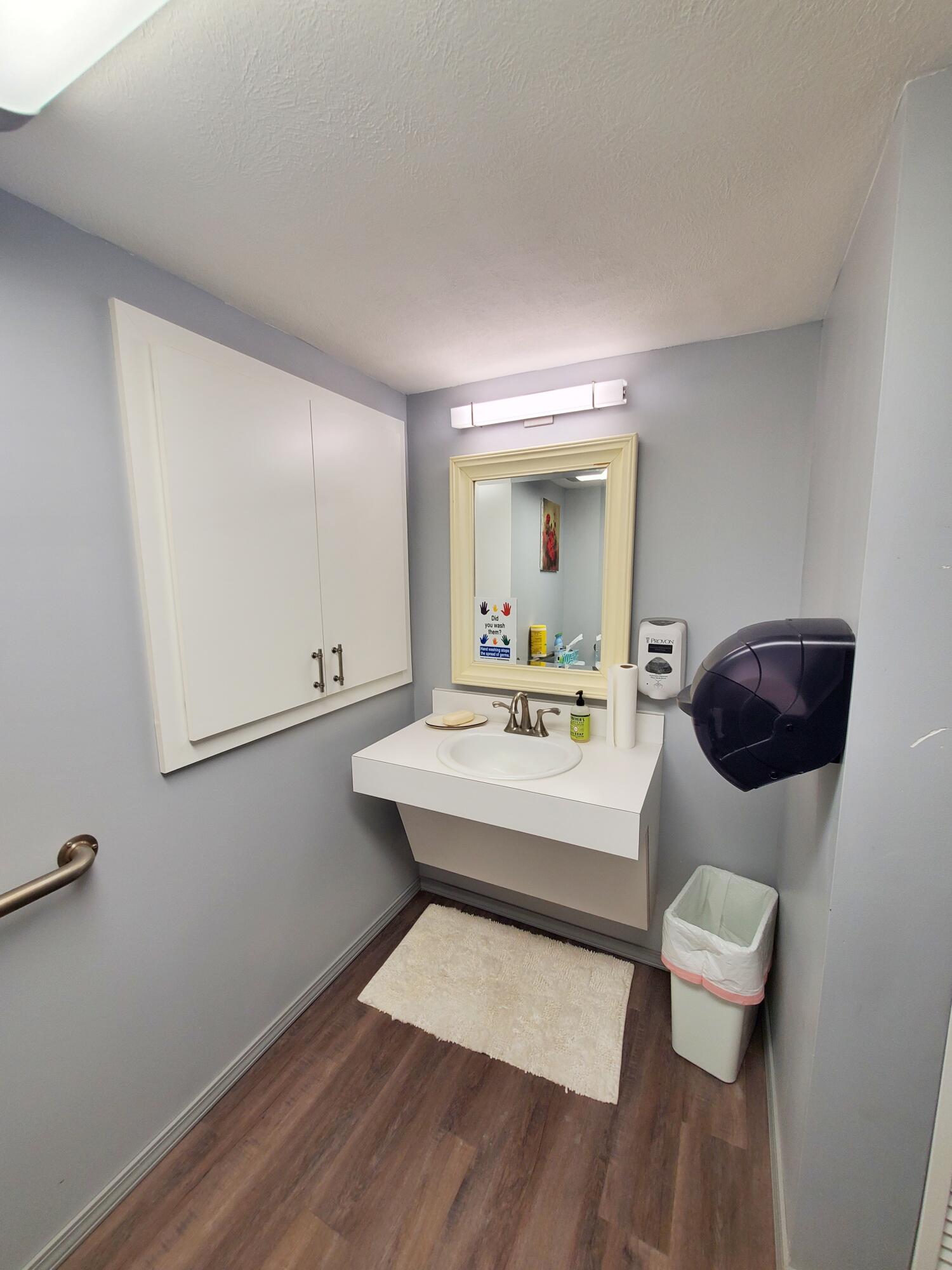 1843 East Cherry Street Property Photo 9
