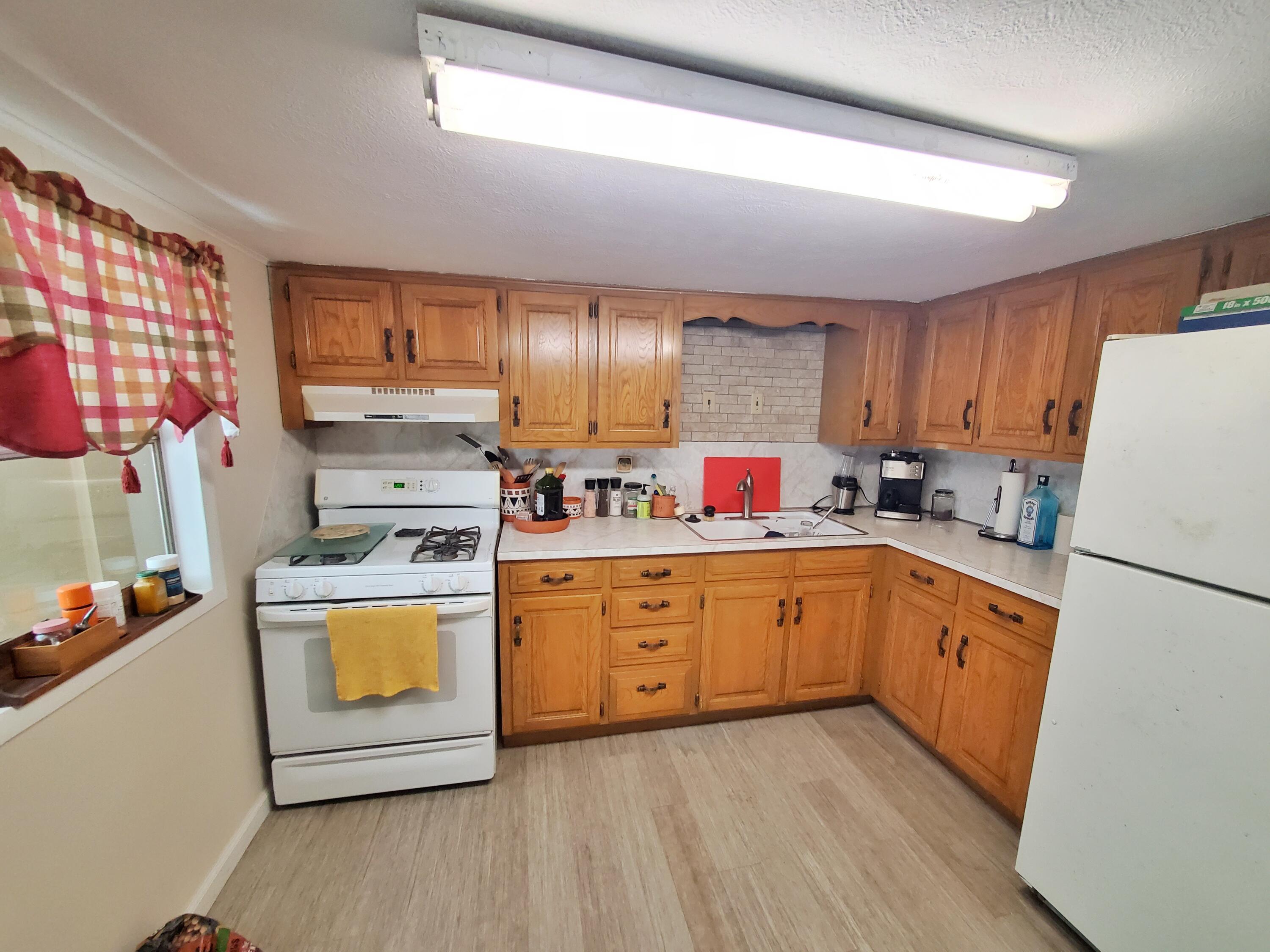 1843 East Cherry Street Property Photo 25