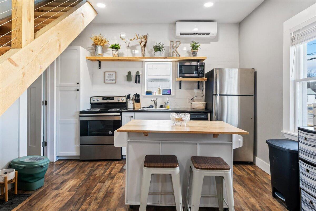 1500 West Atlantic Street Property Photo 6