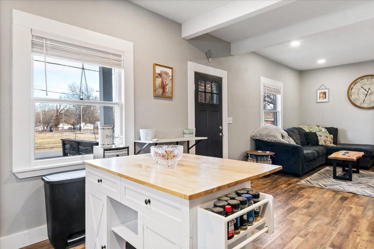 1500 West Atlantic Street Property Photo 9