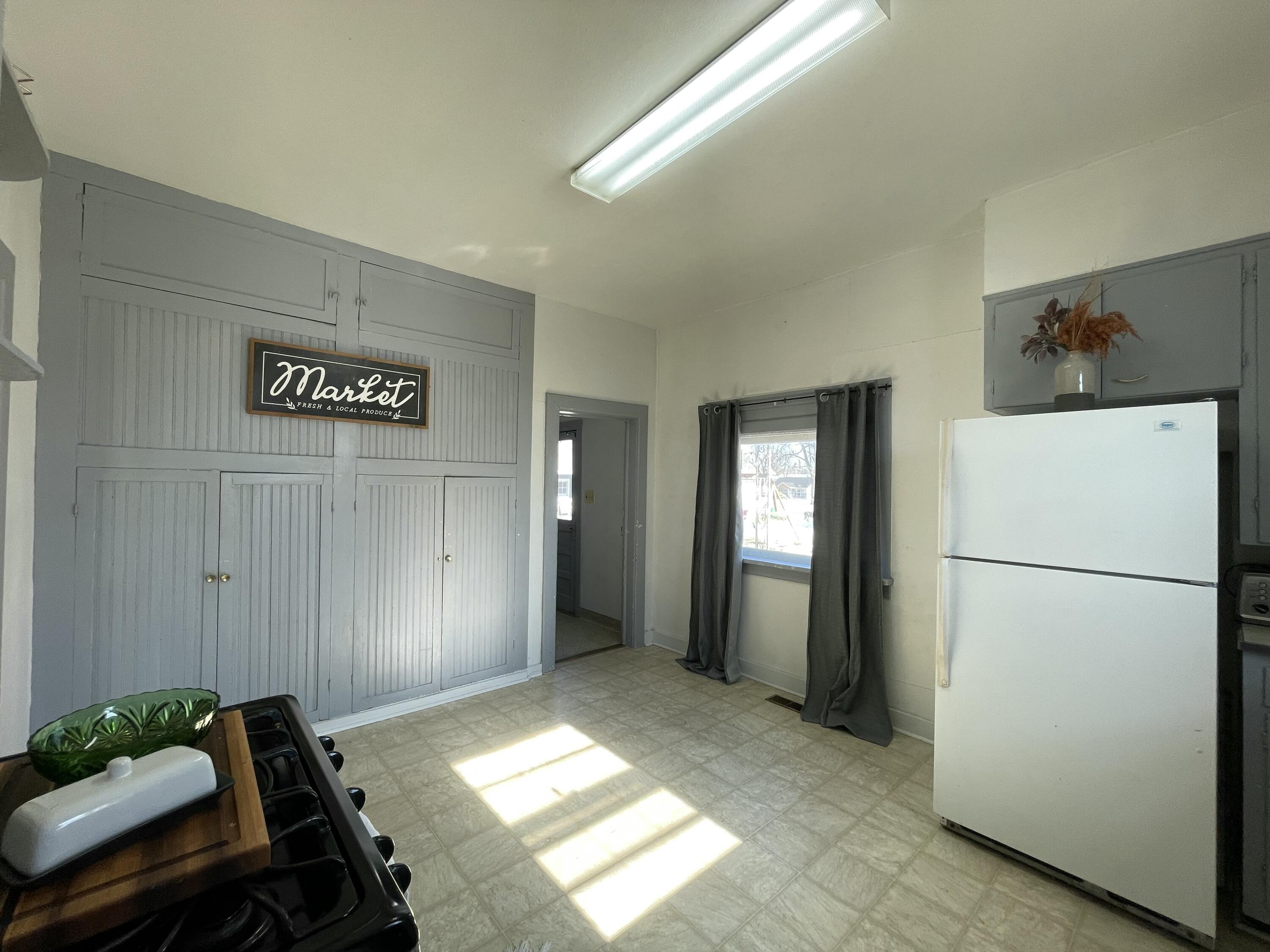 706 & 710 Truman Street Property Photo 20