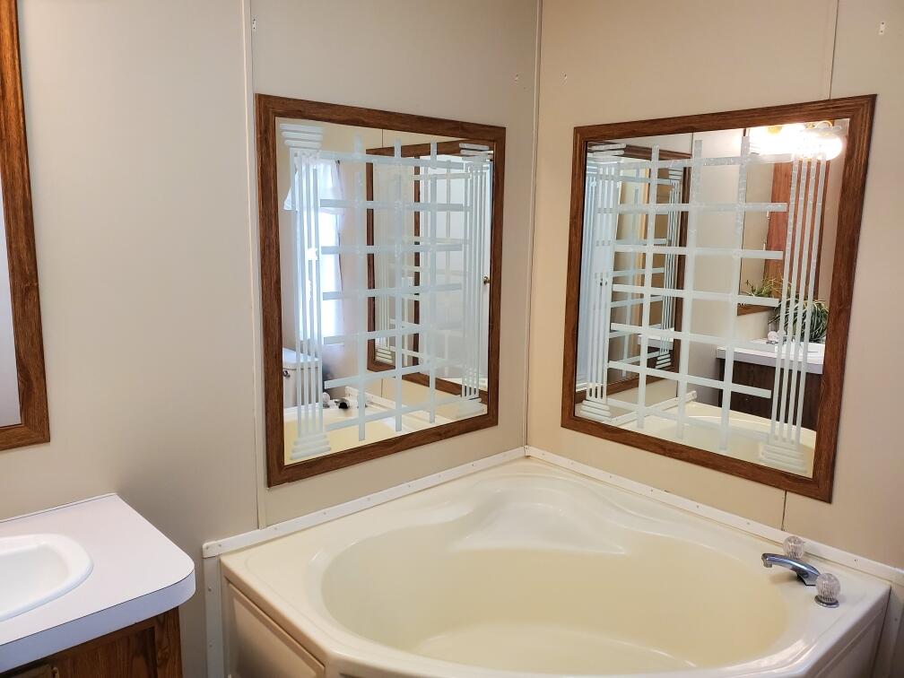 511 West Golubski Avenue Property Photo 12