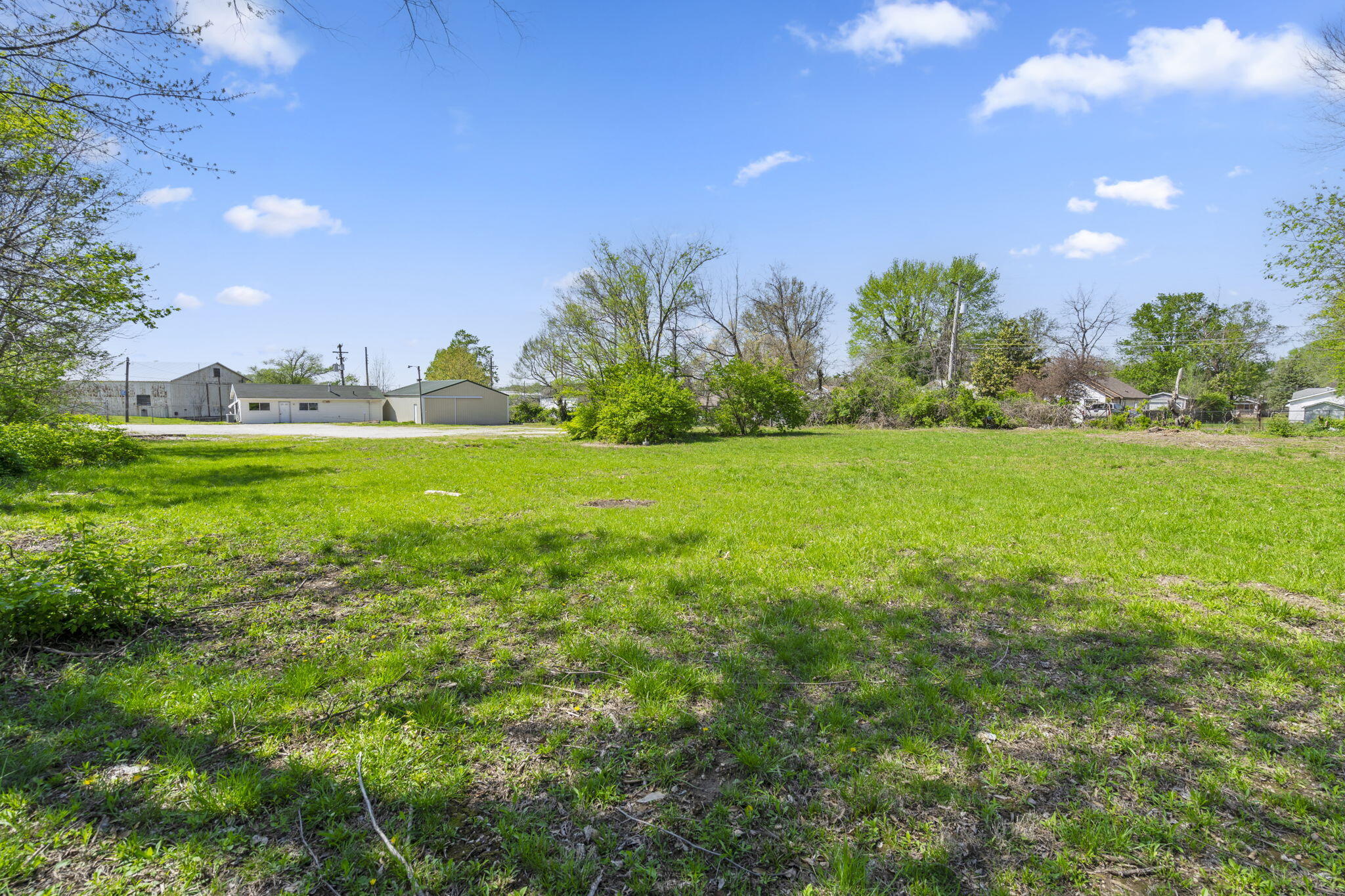 2557 West Olive Street Property Photo 41