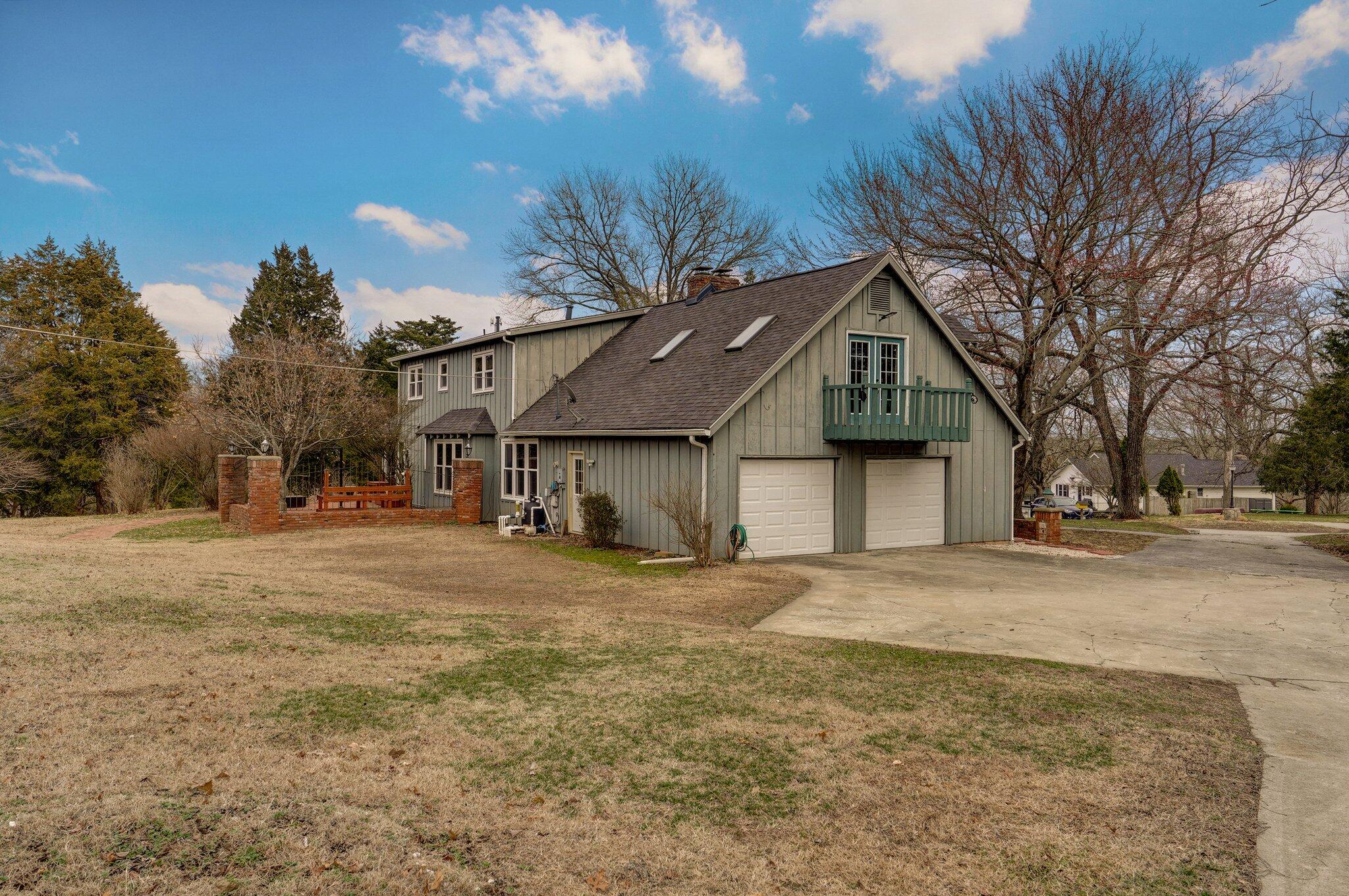 1717 East Sycamore Lane Property Photo 3