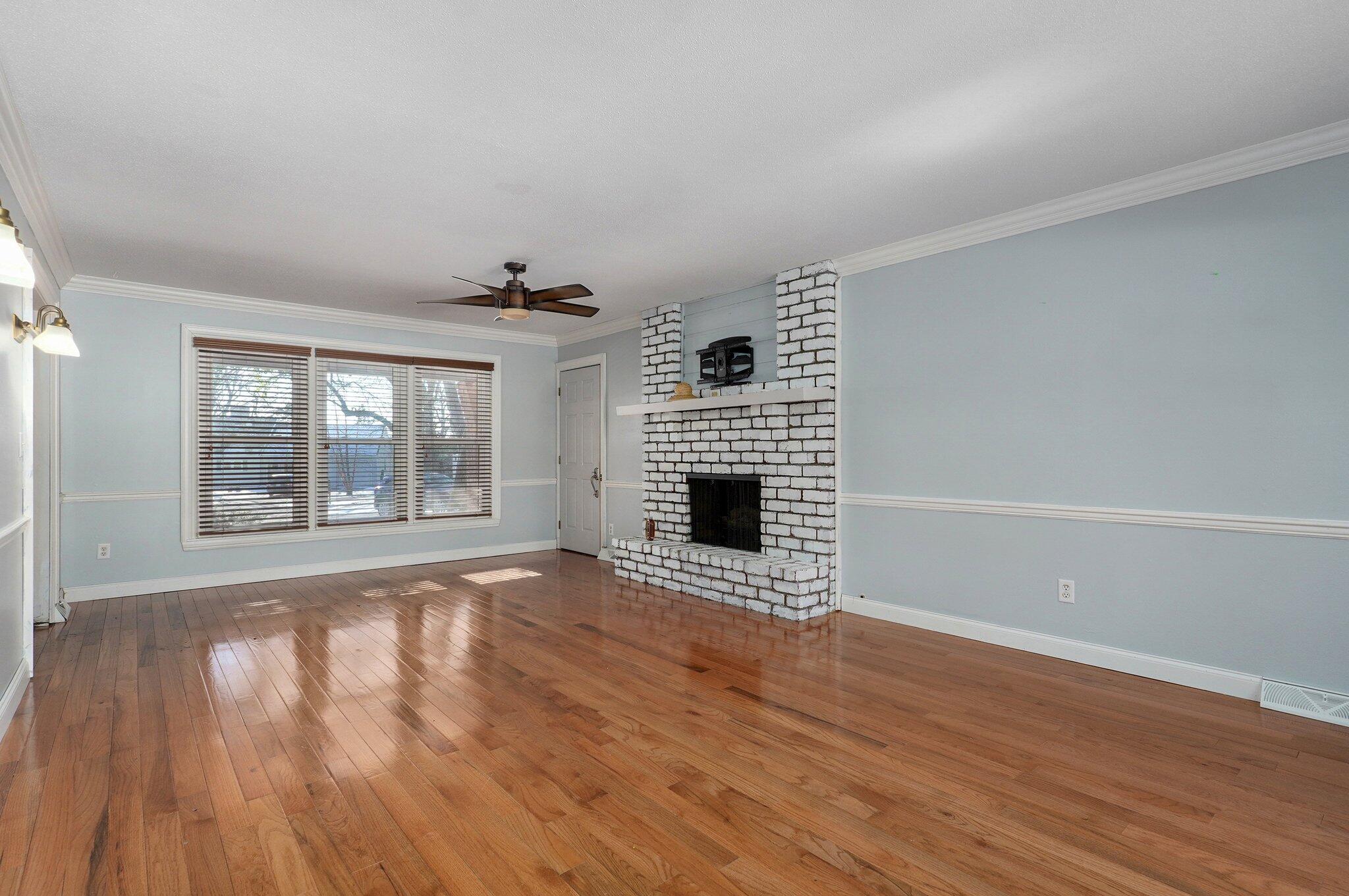 1717 East Sycamore Lane Property Photo 6