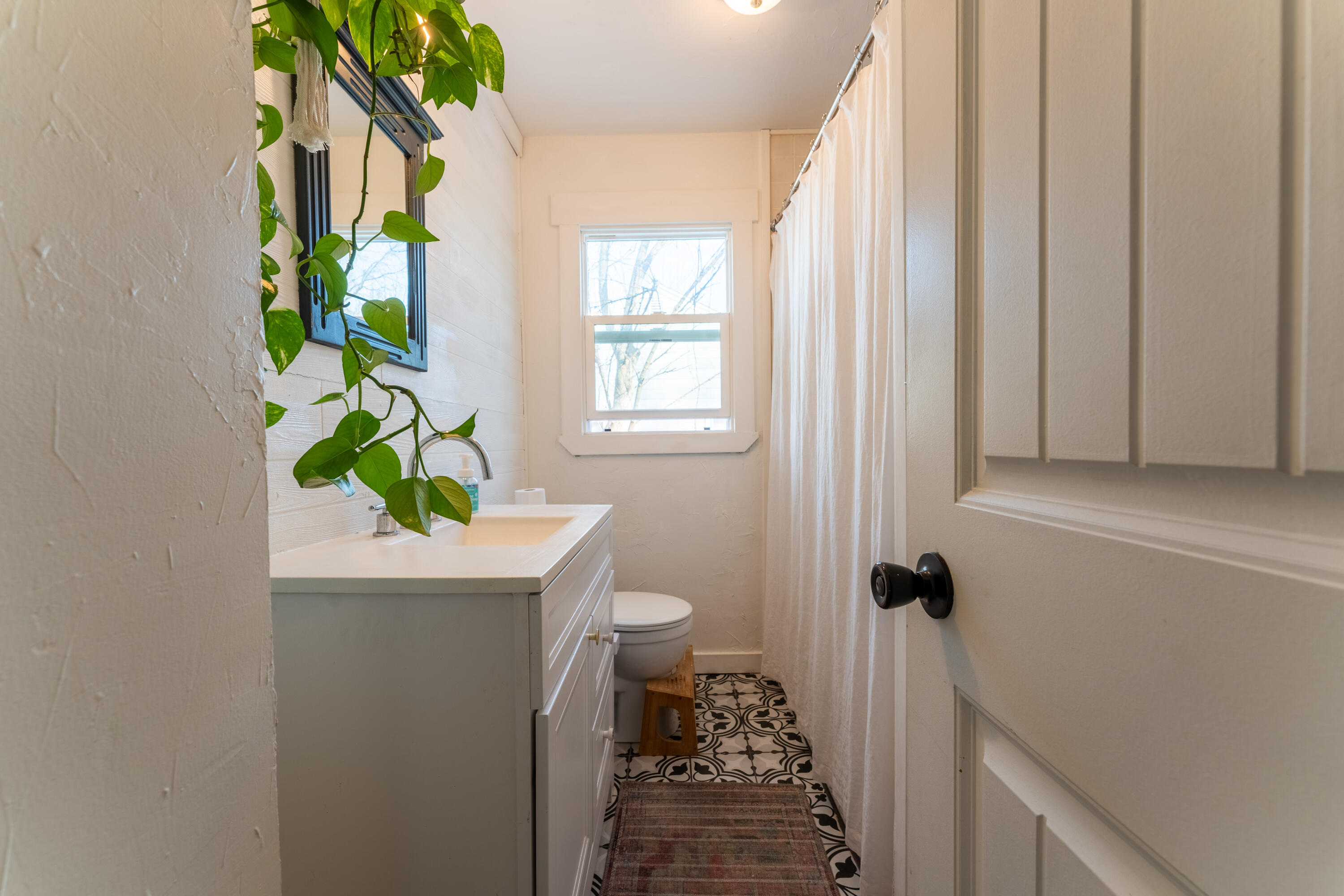 1668 East Madison Street Property Photo 13
