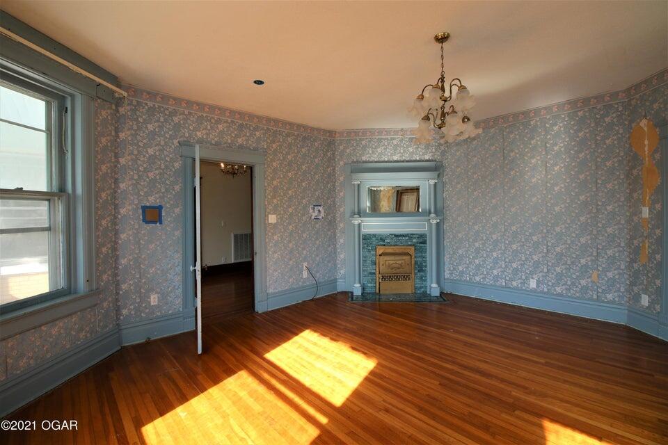 109 South Pine Street Property Photo 3