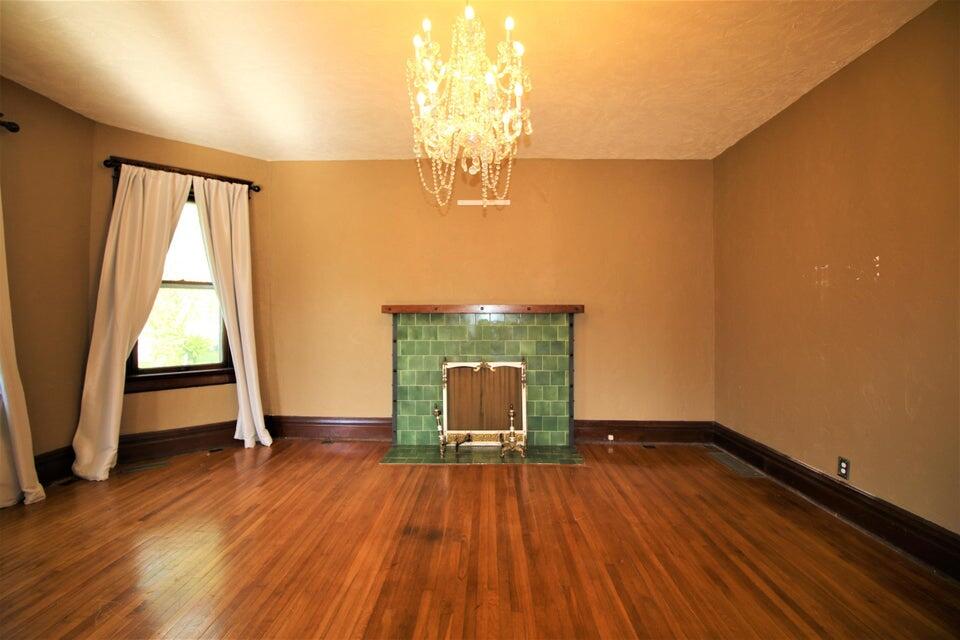 109 South Pine Street Property Photo 20
