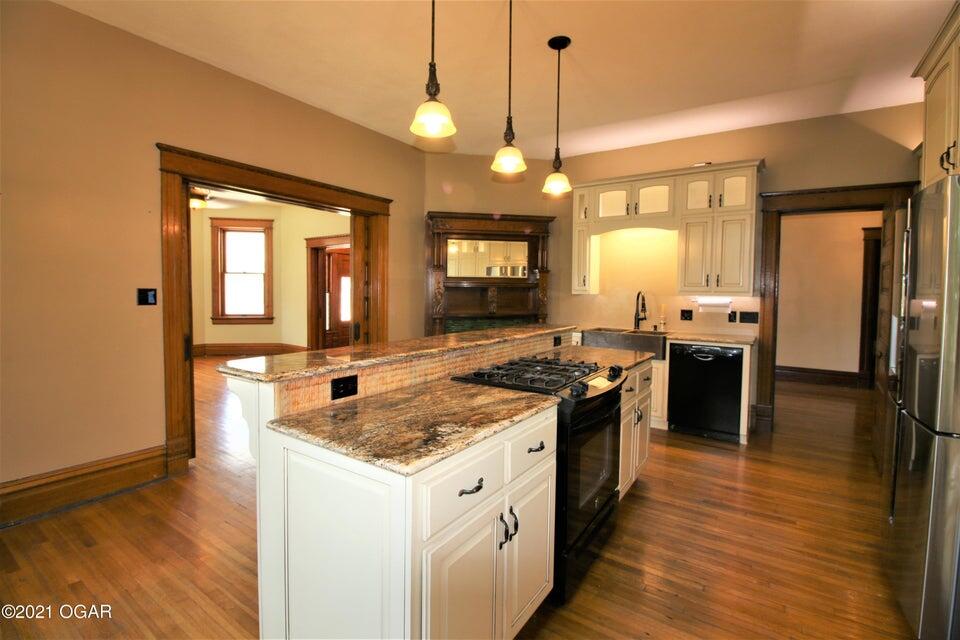 109 South Pine Street Property Photo 28