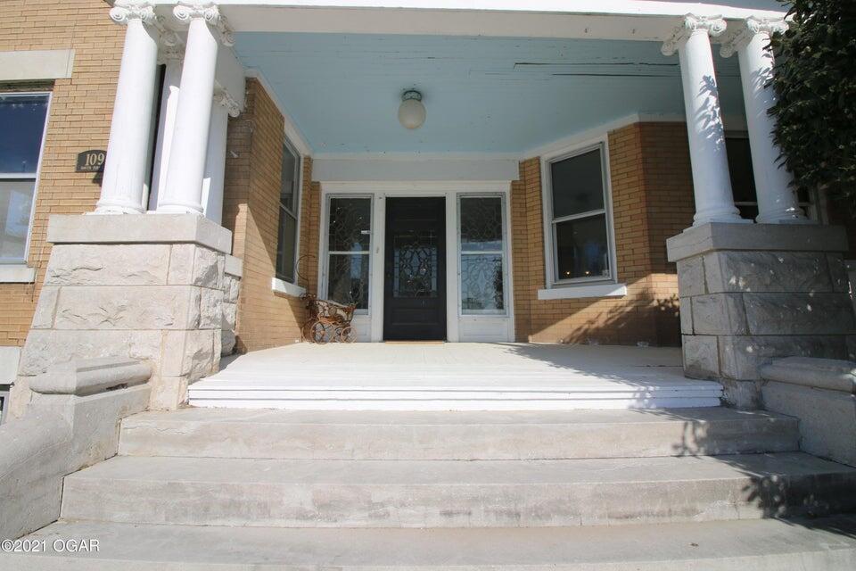 109 South Pine Street Property Photo 40