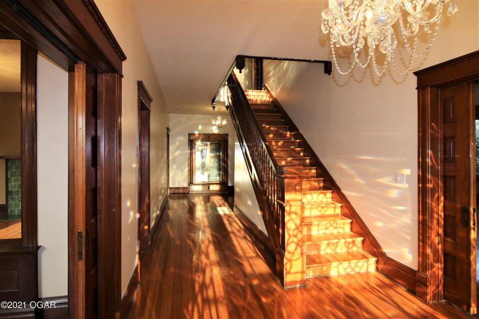 109 South Pine Street Property Photo 42