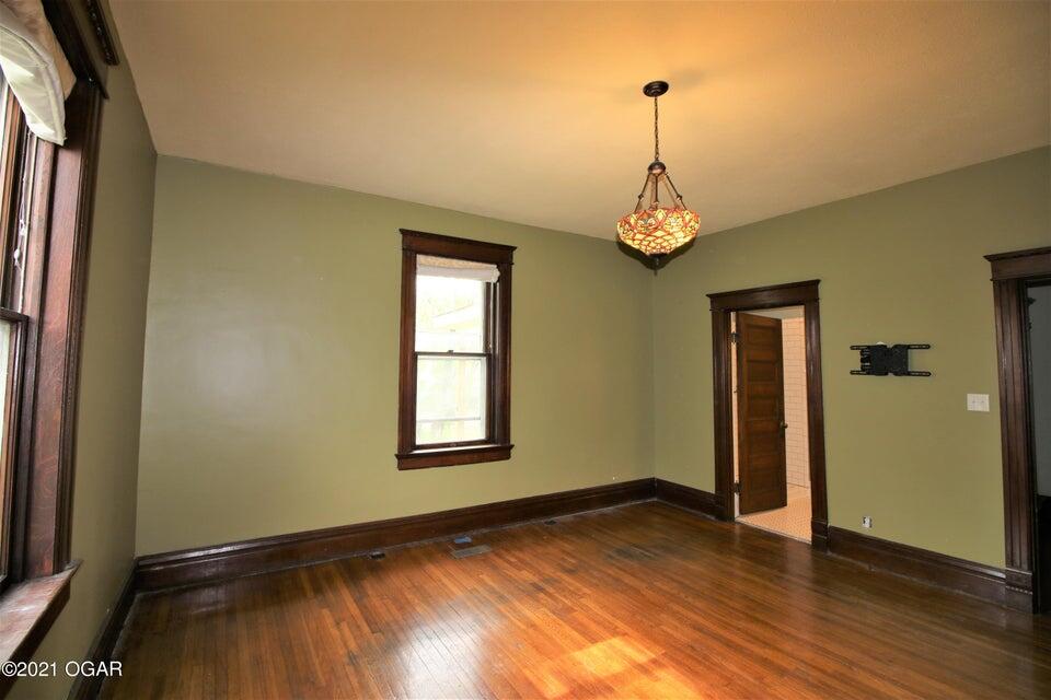 109 South Pine Street Property Photo 48