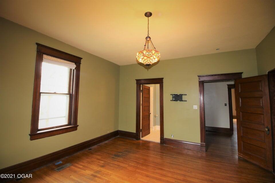 109 South Pine Street Property Photo 49