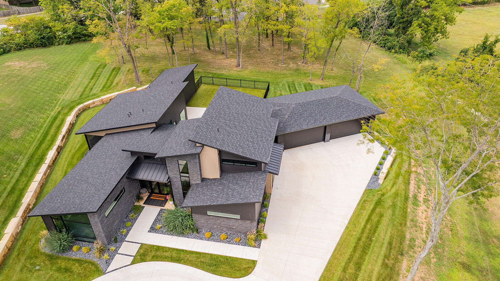 861 Bantry Court Property Photo 84