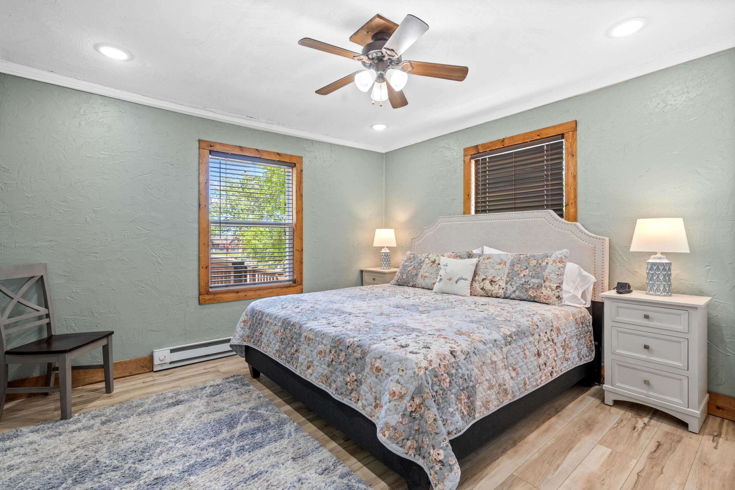 405 West College Street Property Photo 11