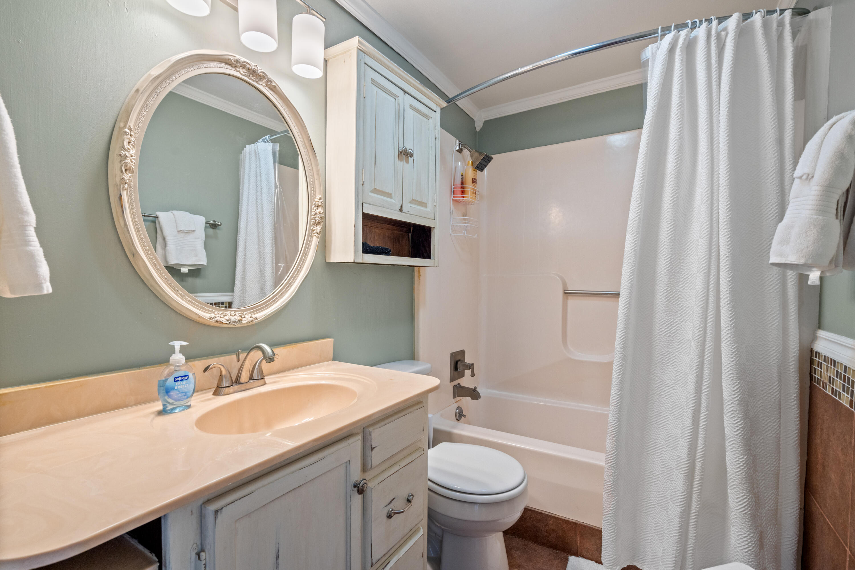 405 West College Street Property Photo 14