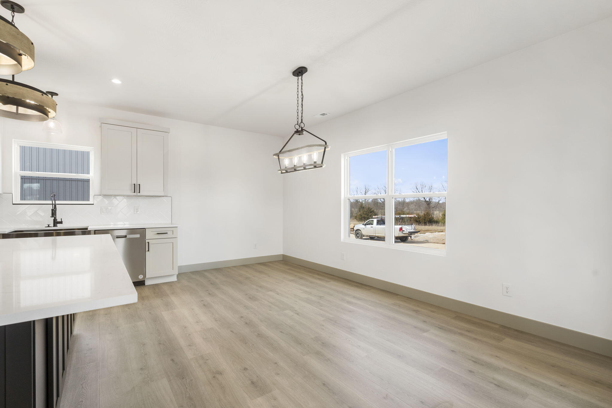 100 East Acacia Circle Property Photo 17