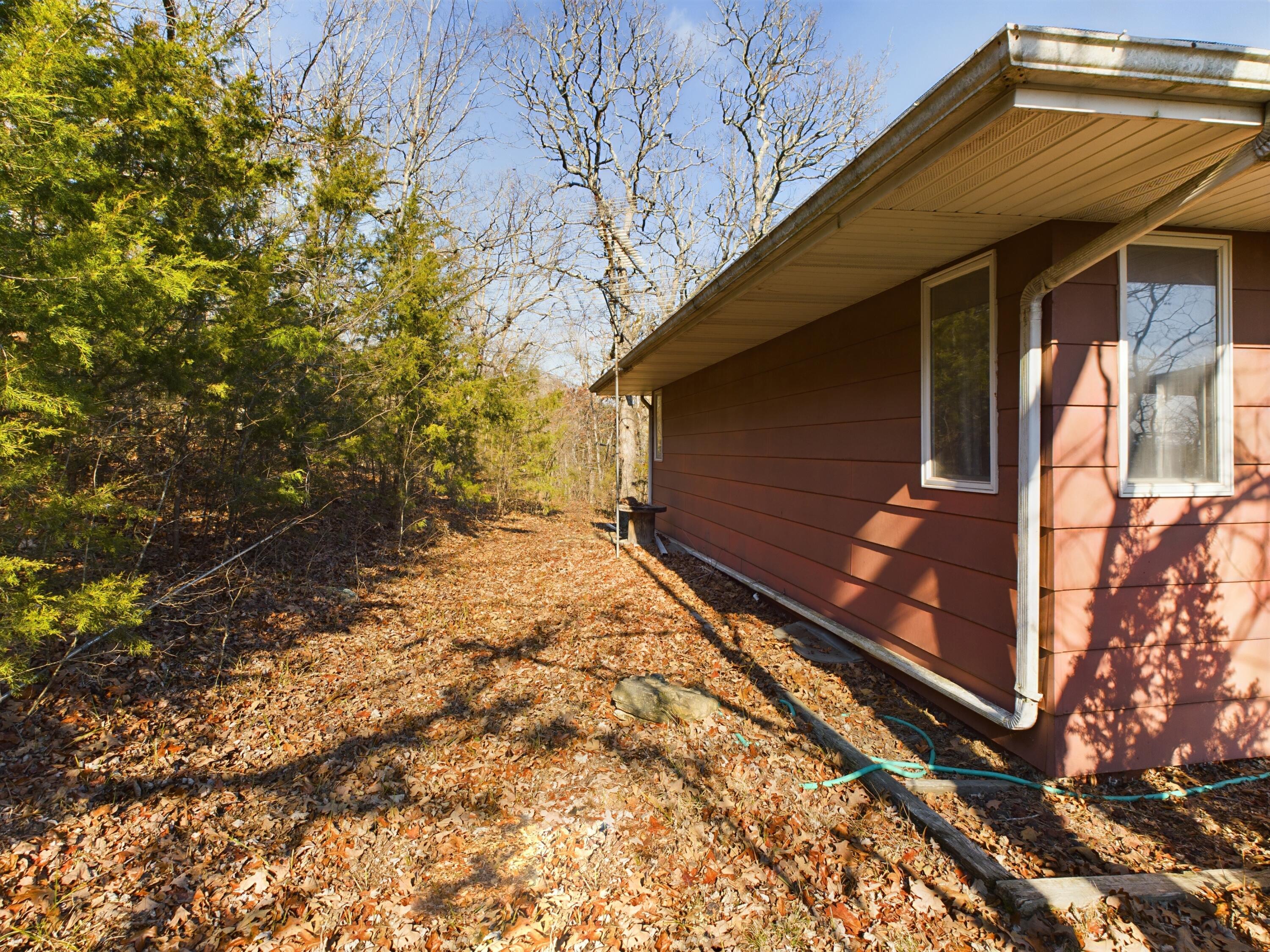 21771 Stonington Road North Property Photo 2