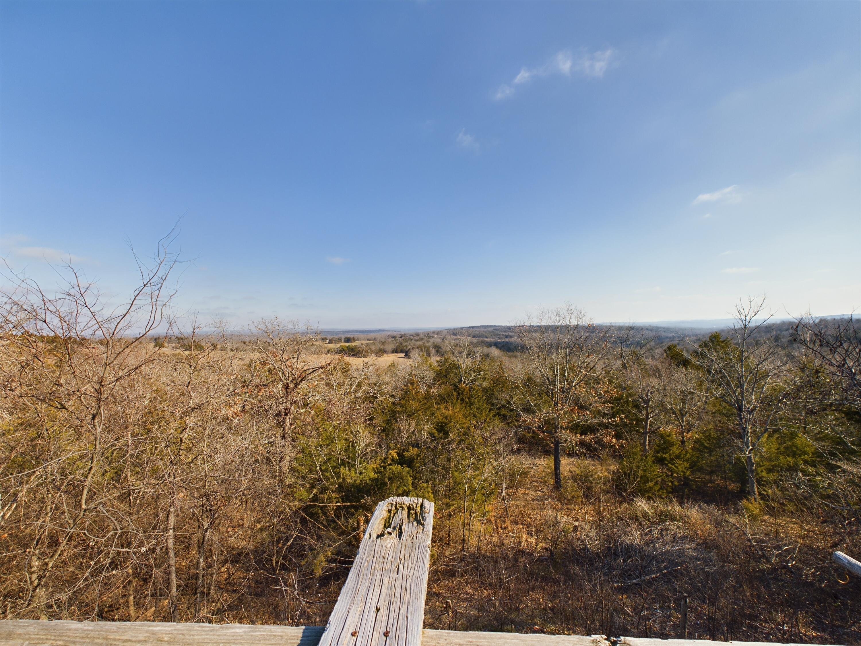 21771 Stonington Road North Property Photo 10