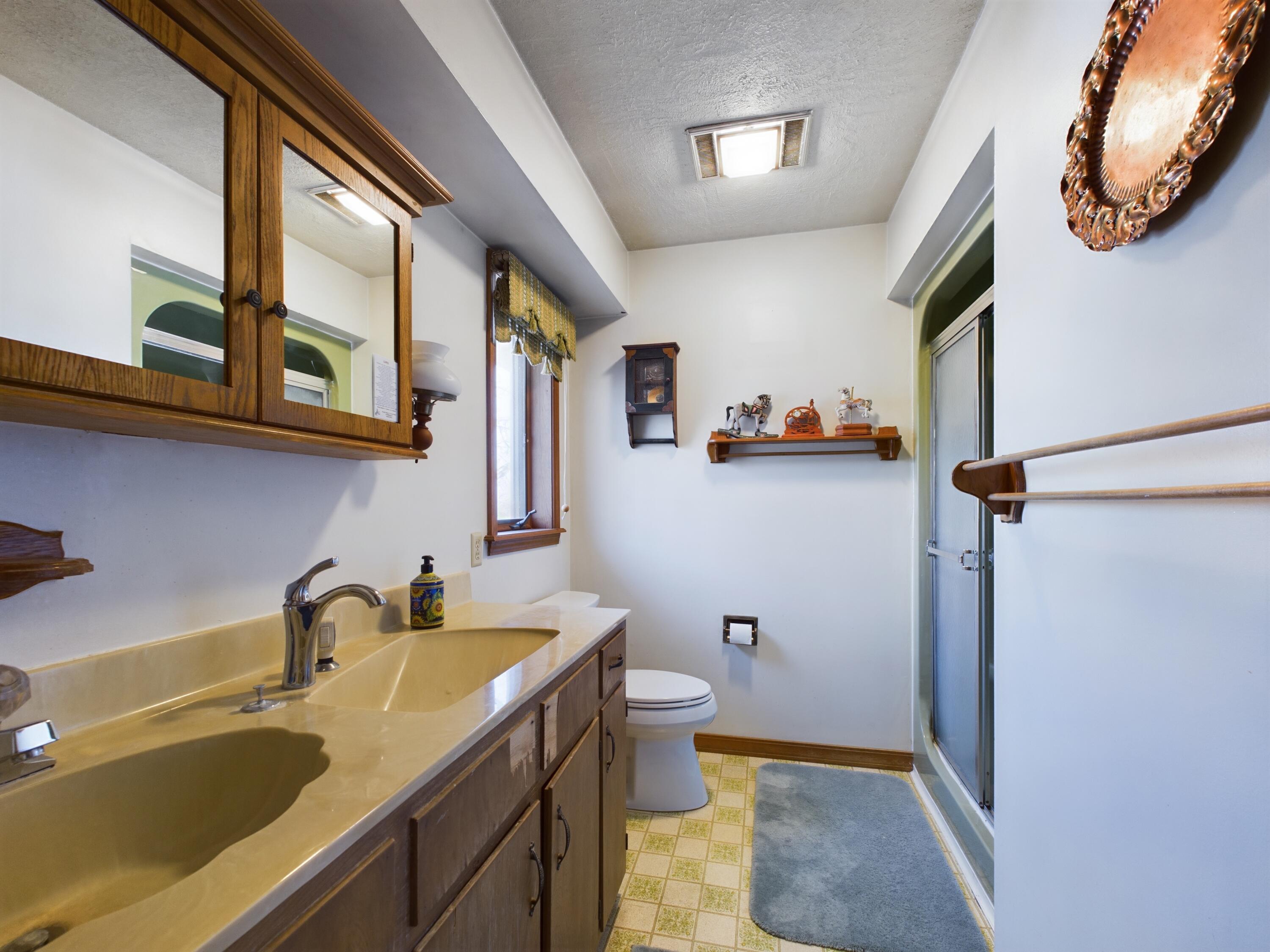 21771 Stonington Road North Property Photo 42