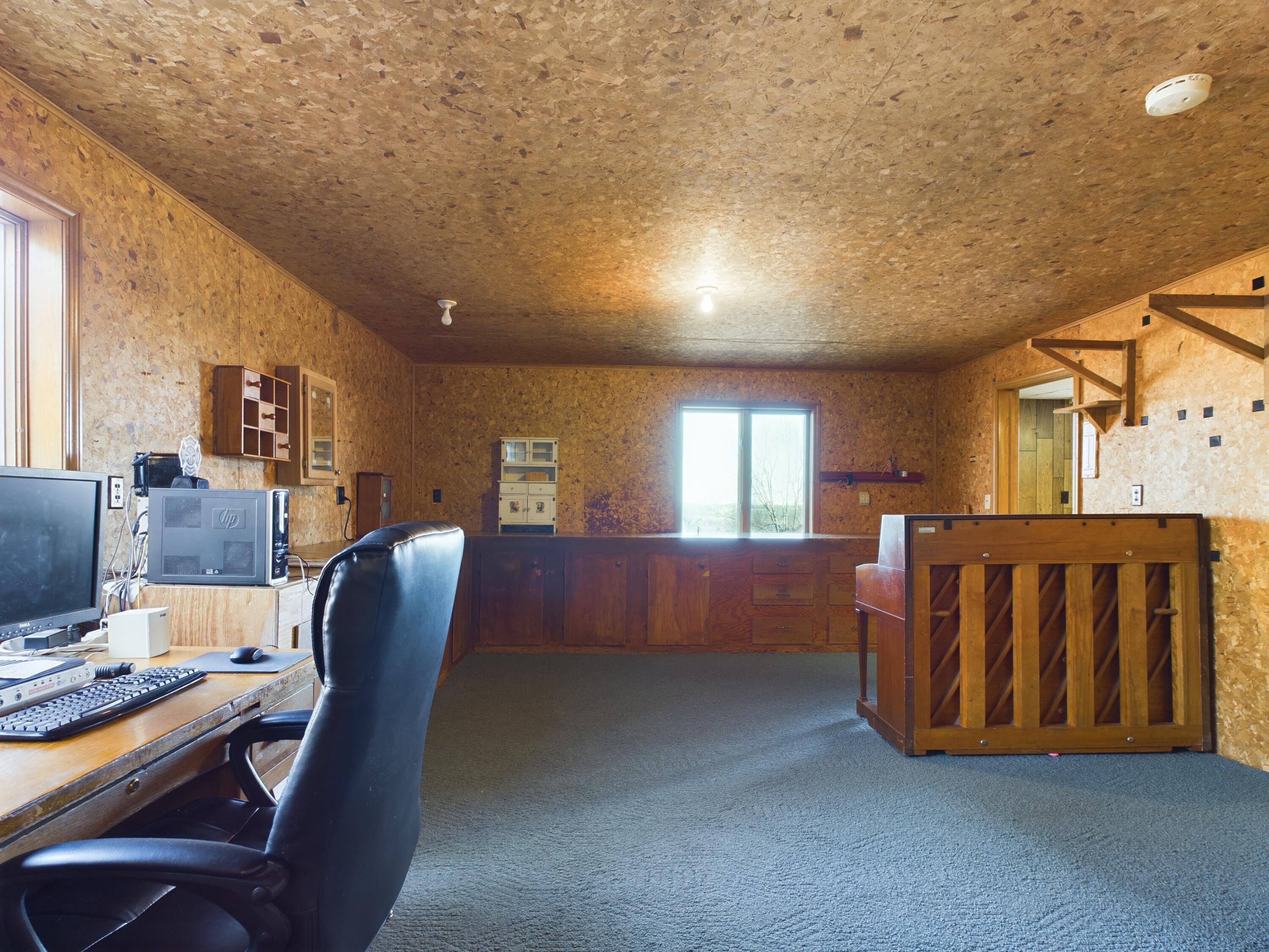 21771 Stonington Road North Property Photo 54