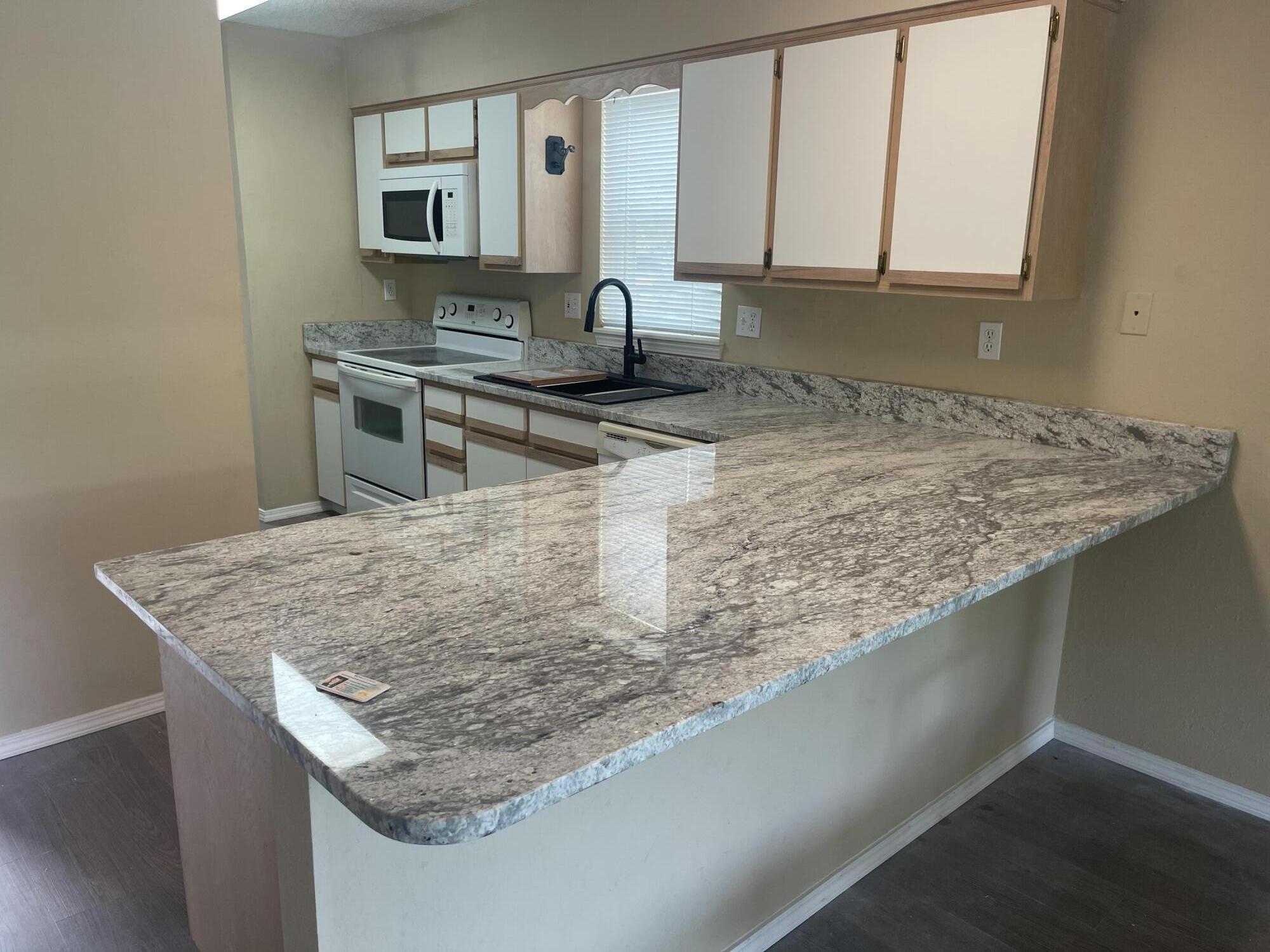 2529 State Highway 176 Property Photo 8