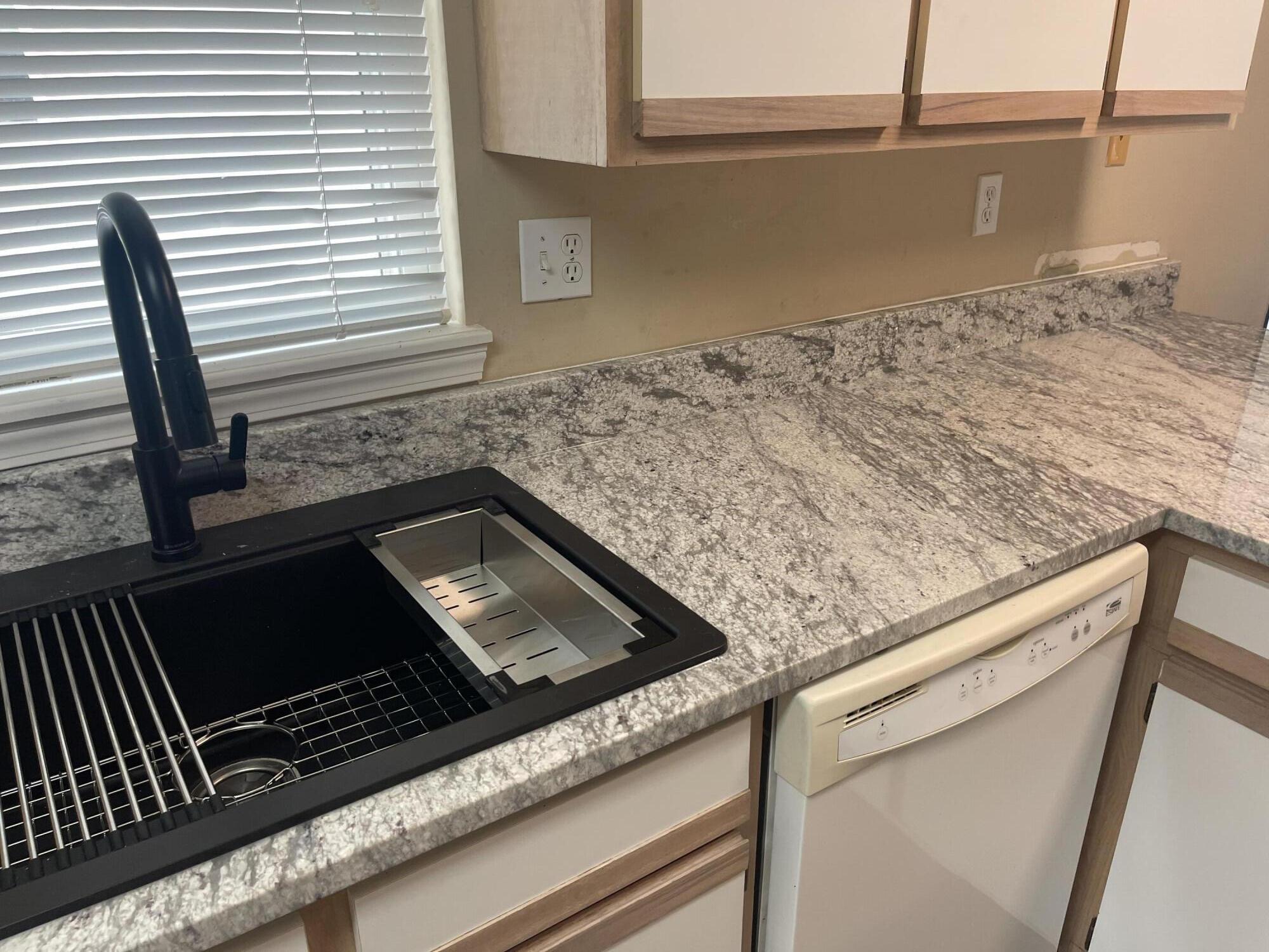 2529 State Highway 176 Property Photo 11