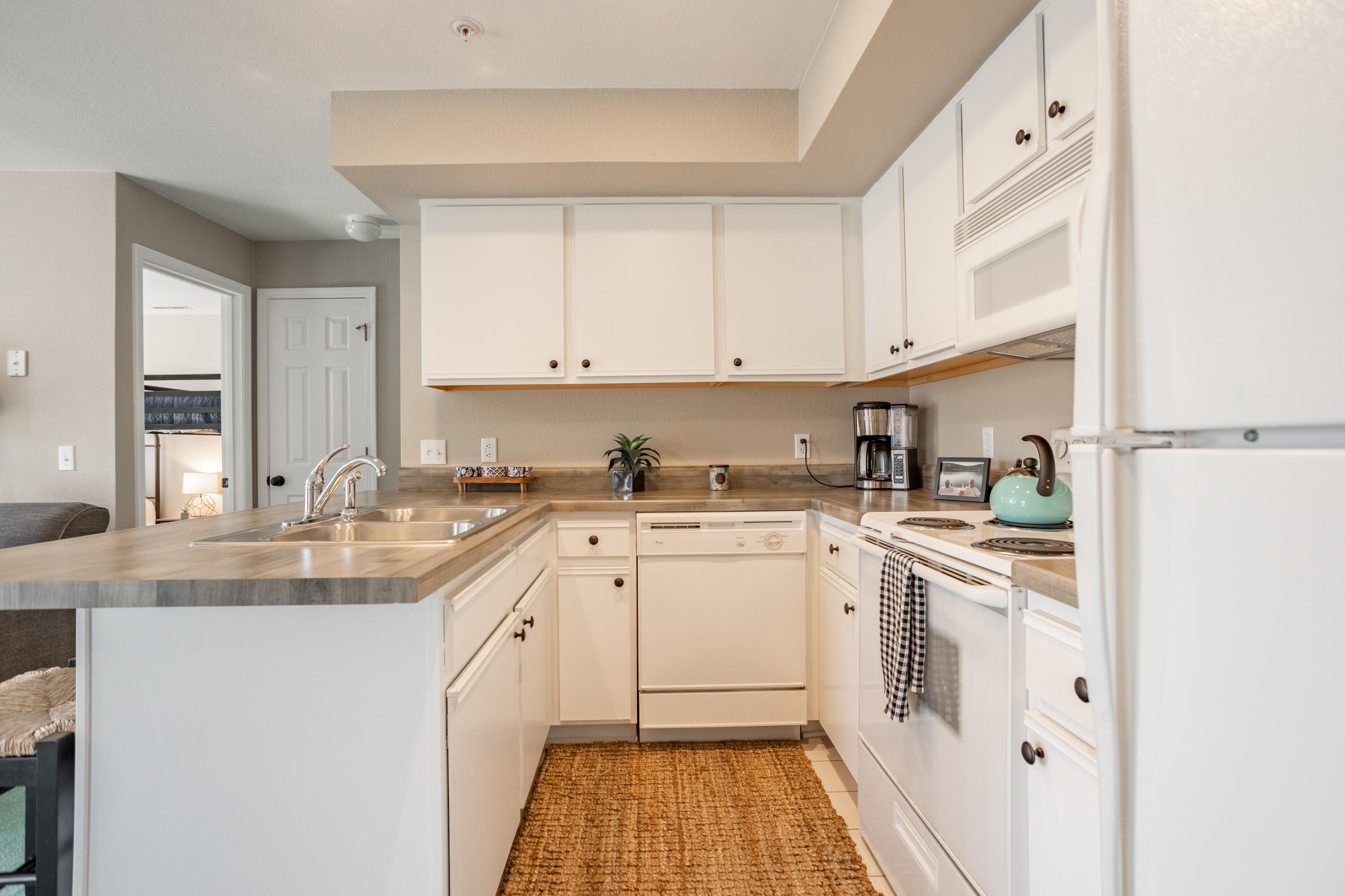 1407 Rocky Shore Terrace Property Photo 9