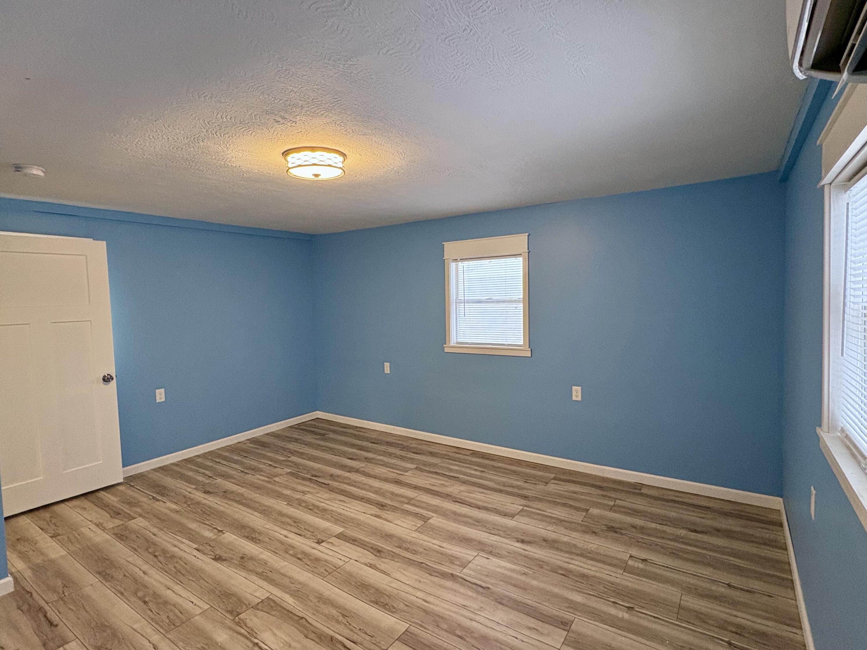 409 East Washington Street Property Photo 26