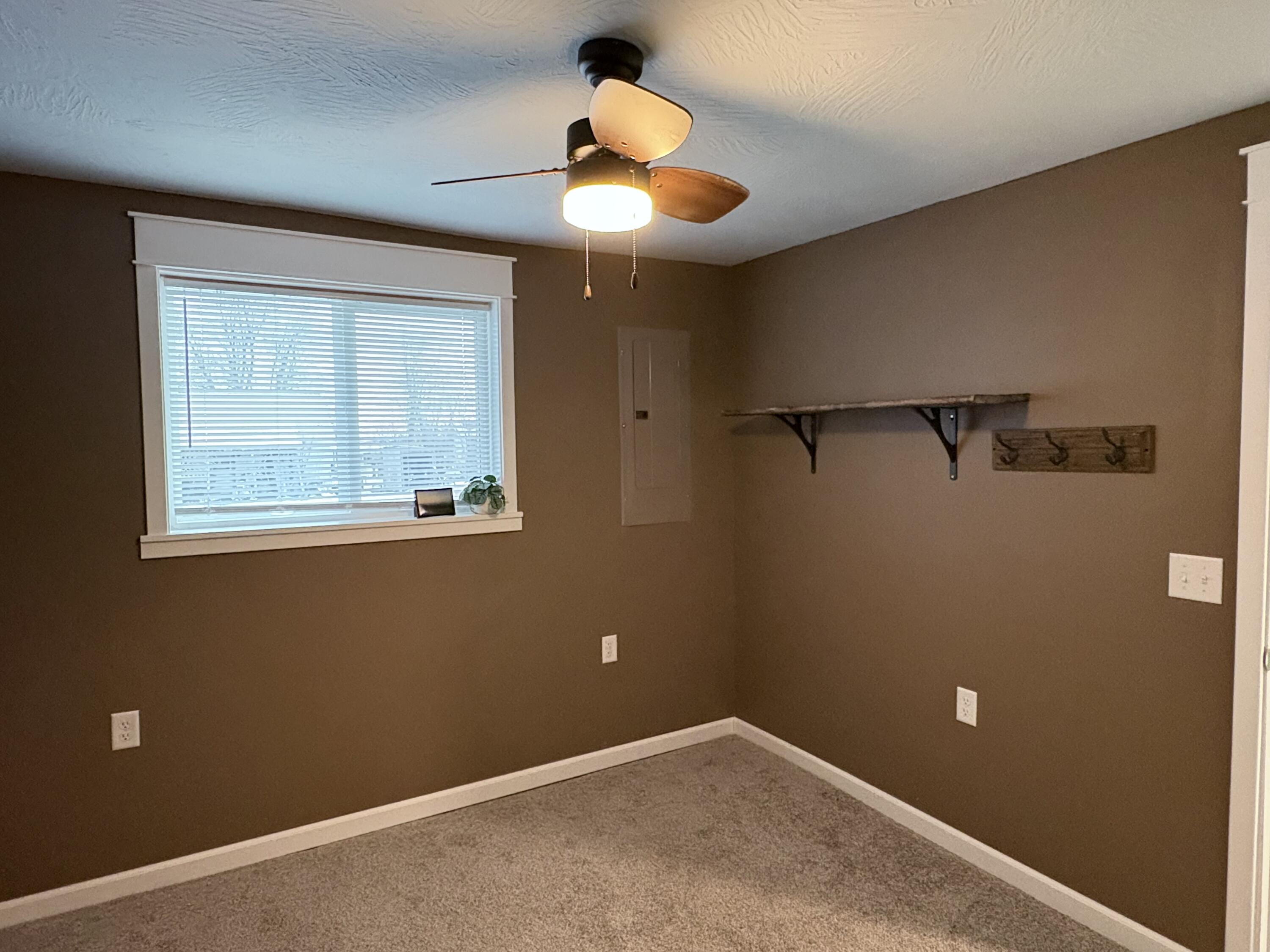 409 East Washington Street Property Photo 40