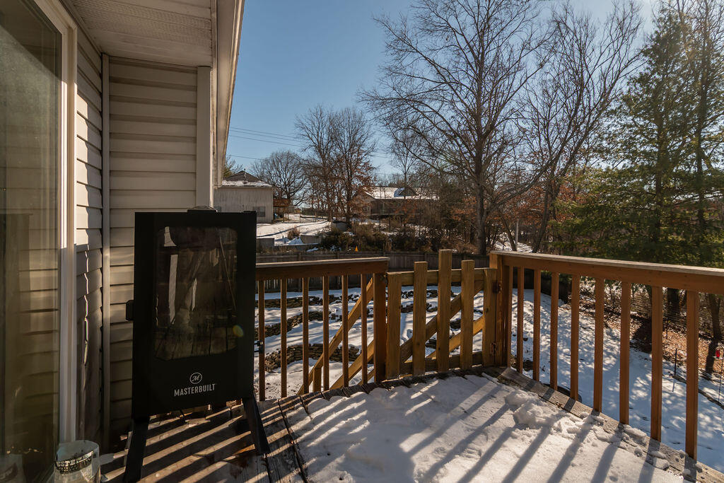102 Willow Lane Property Photo 13