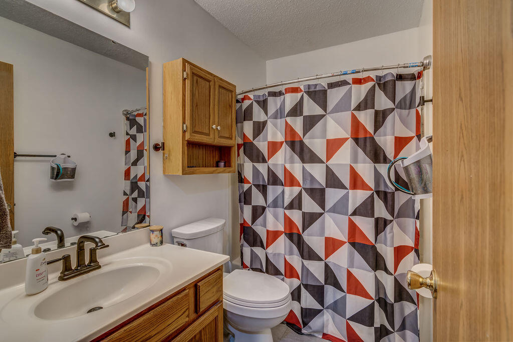 102 Willow Lane Property Photo 23