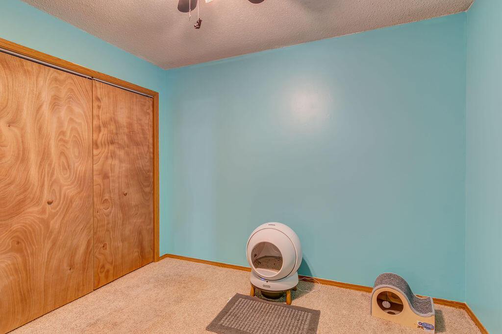 102 Willow Lane Property Photo 26