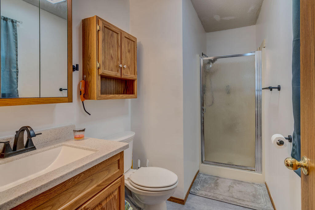 102 Willow Lane Property Photo 29